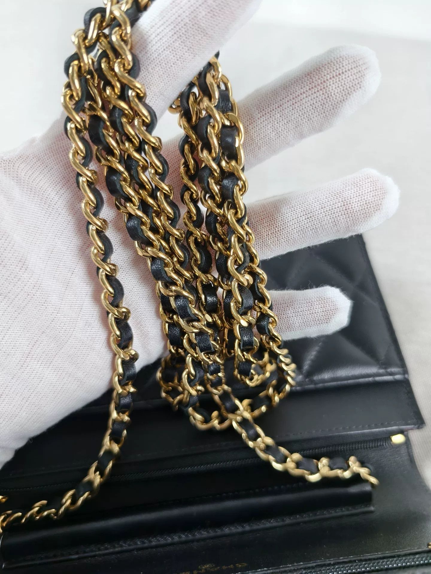 Chanel Pre-loved Bag Very good condition Size ONE SIZE - 9 Thumbnail