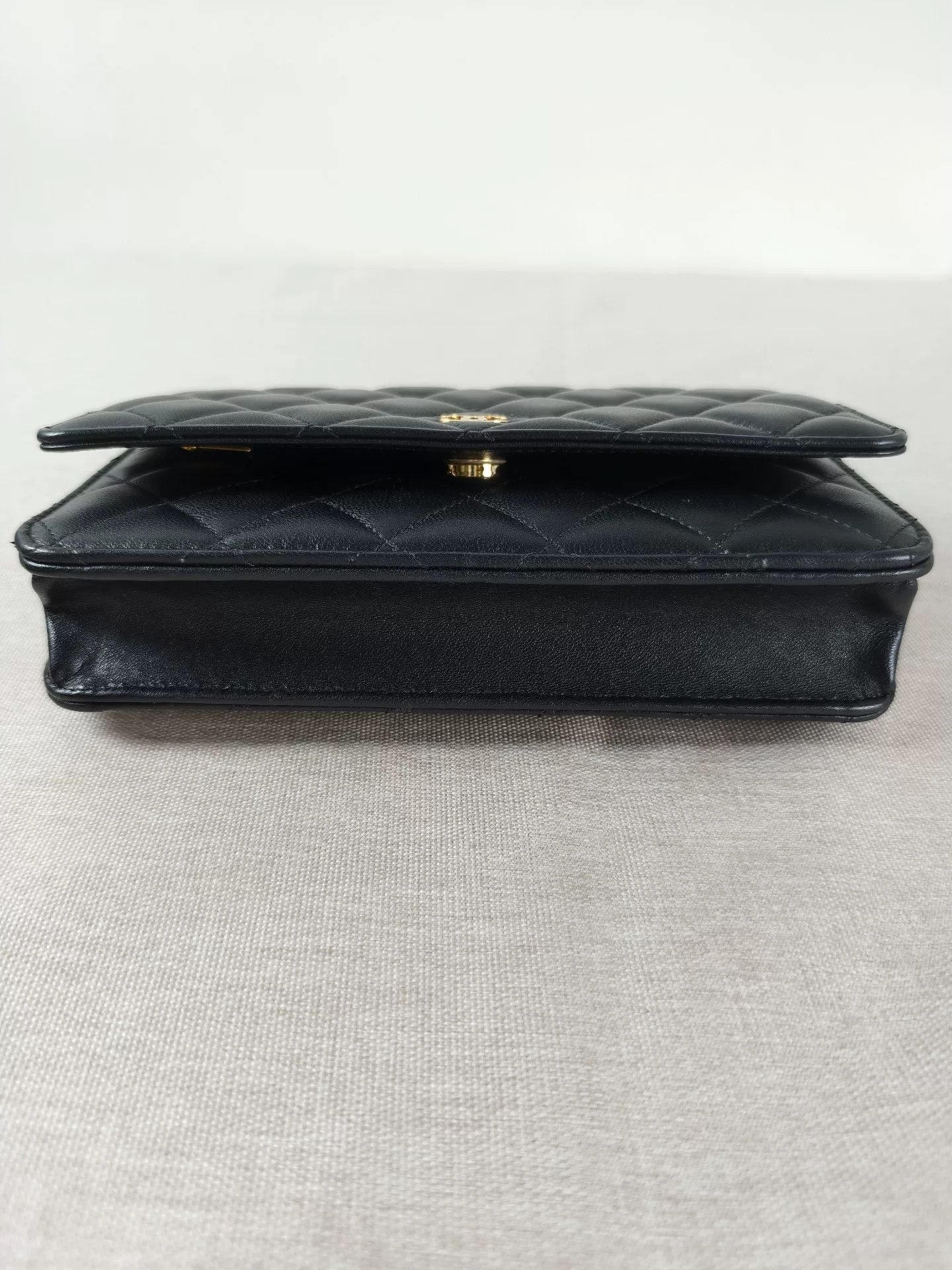 Chanel Pre-loved Bag Very good condition Size ONE SIZE - 8 Thumbnail