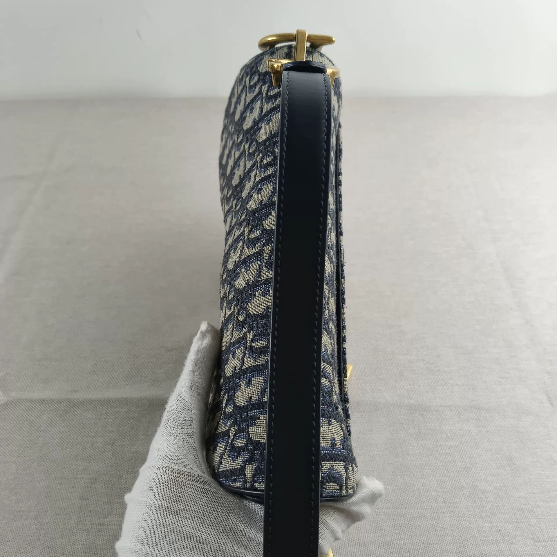 Dior Pre-loved Bag Very good condition Size ONE SIZE - 4 Thumbnail