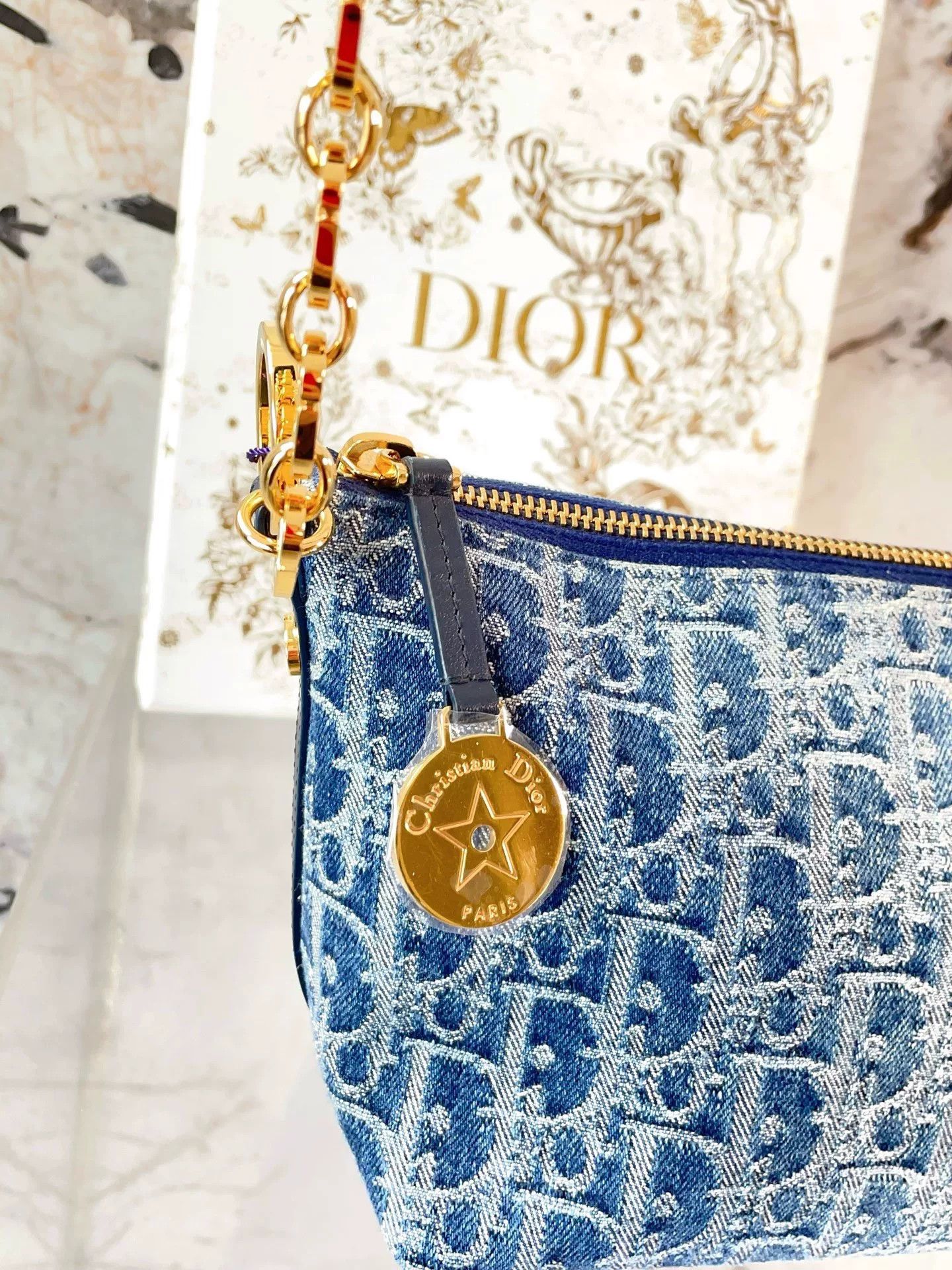 Dior Pre-loved Bag Very good condition Size ONE SIZE - 7 Thumbnail