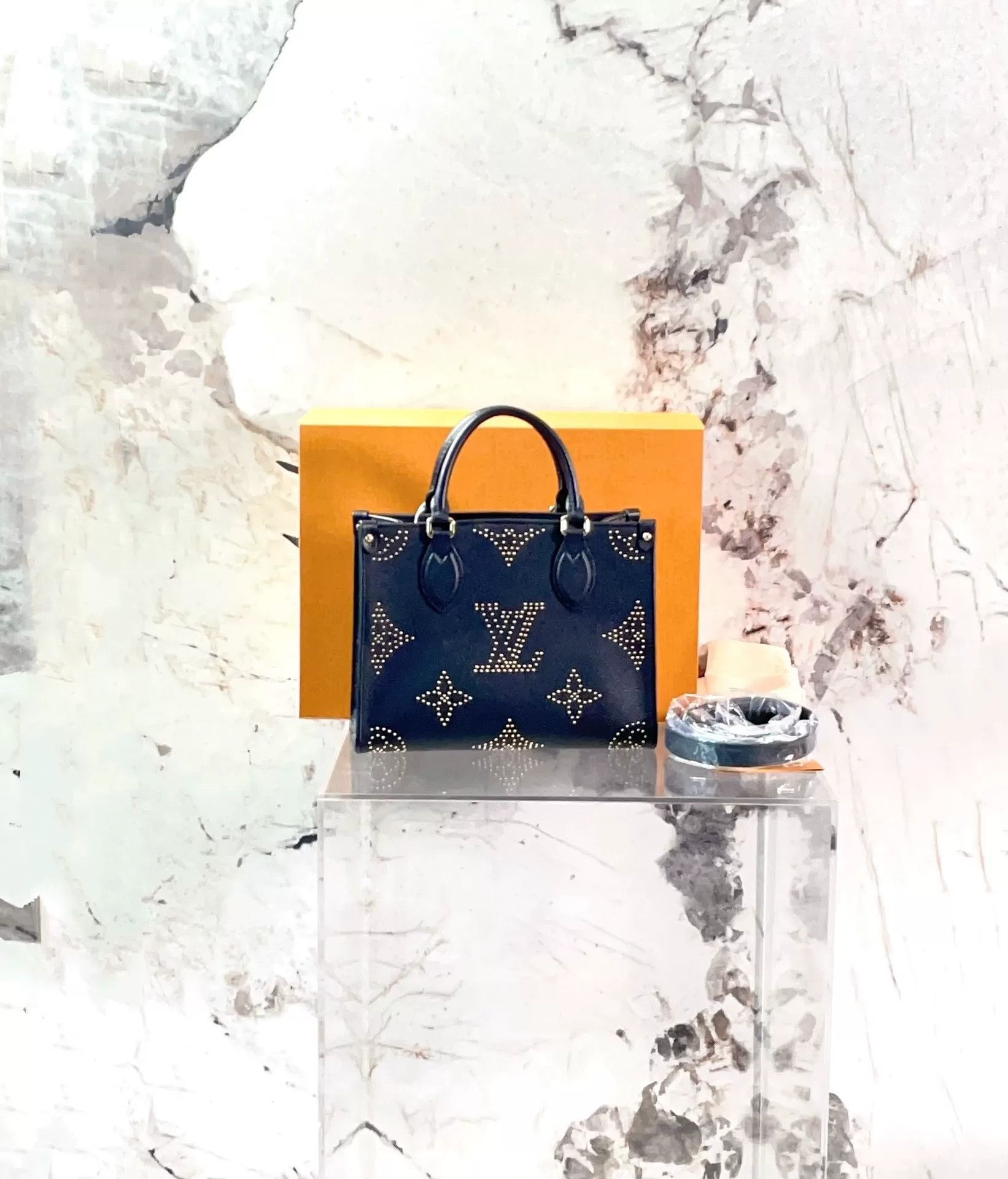 Louis Vuitton Pre-loved Bag Very good condition Size ONE SIZE - 2 Thumbnail