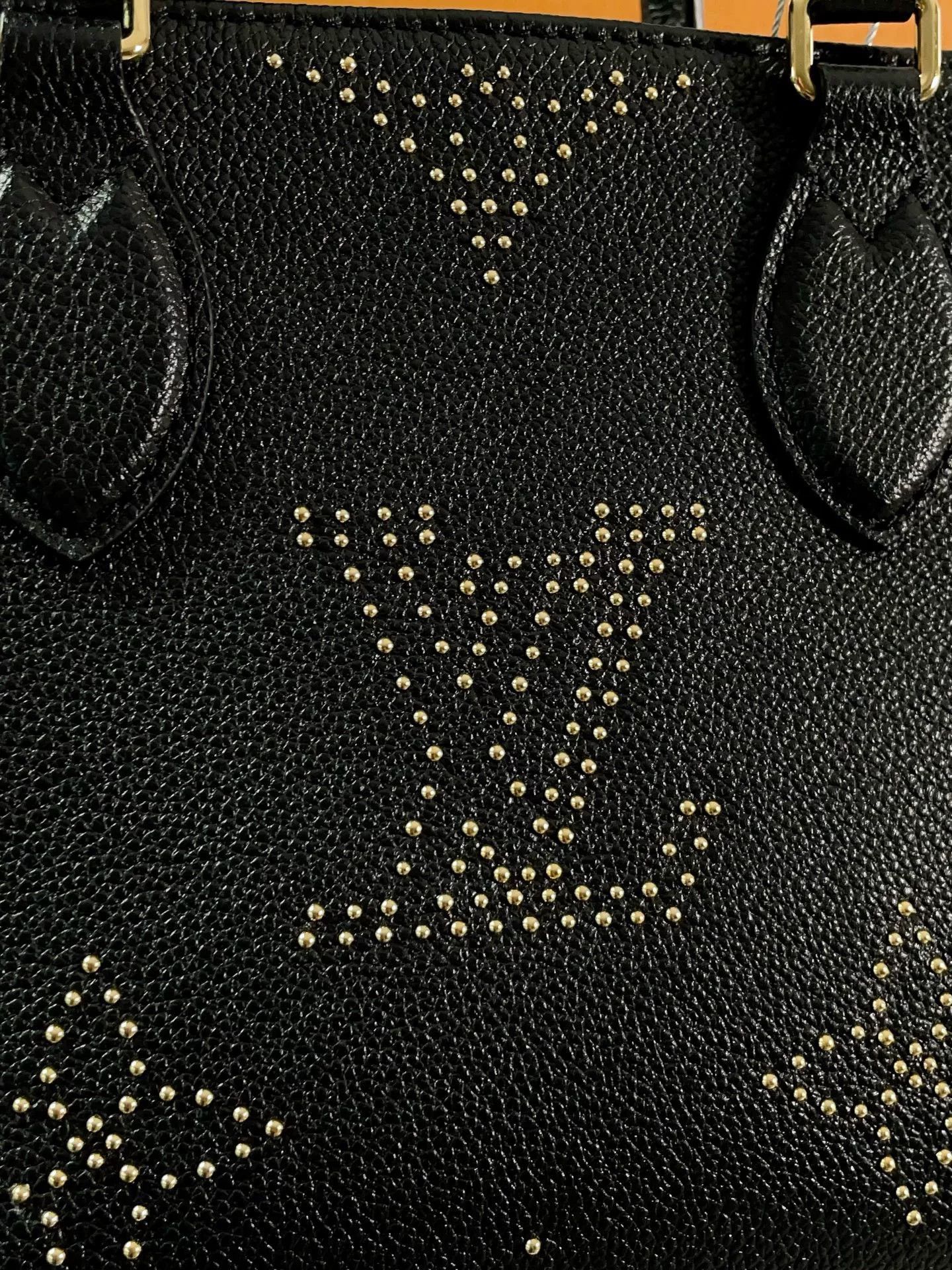 Louis Vuitton Pre-loved Bag Very good condition Size ONE SIZE - 7 Thumbnail