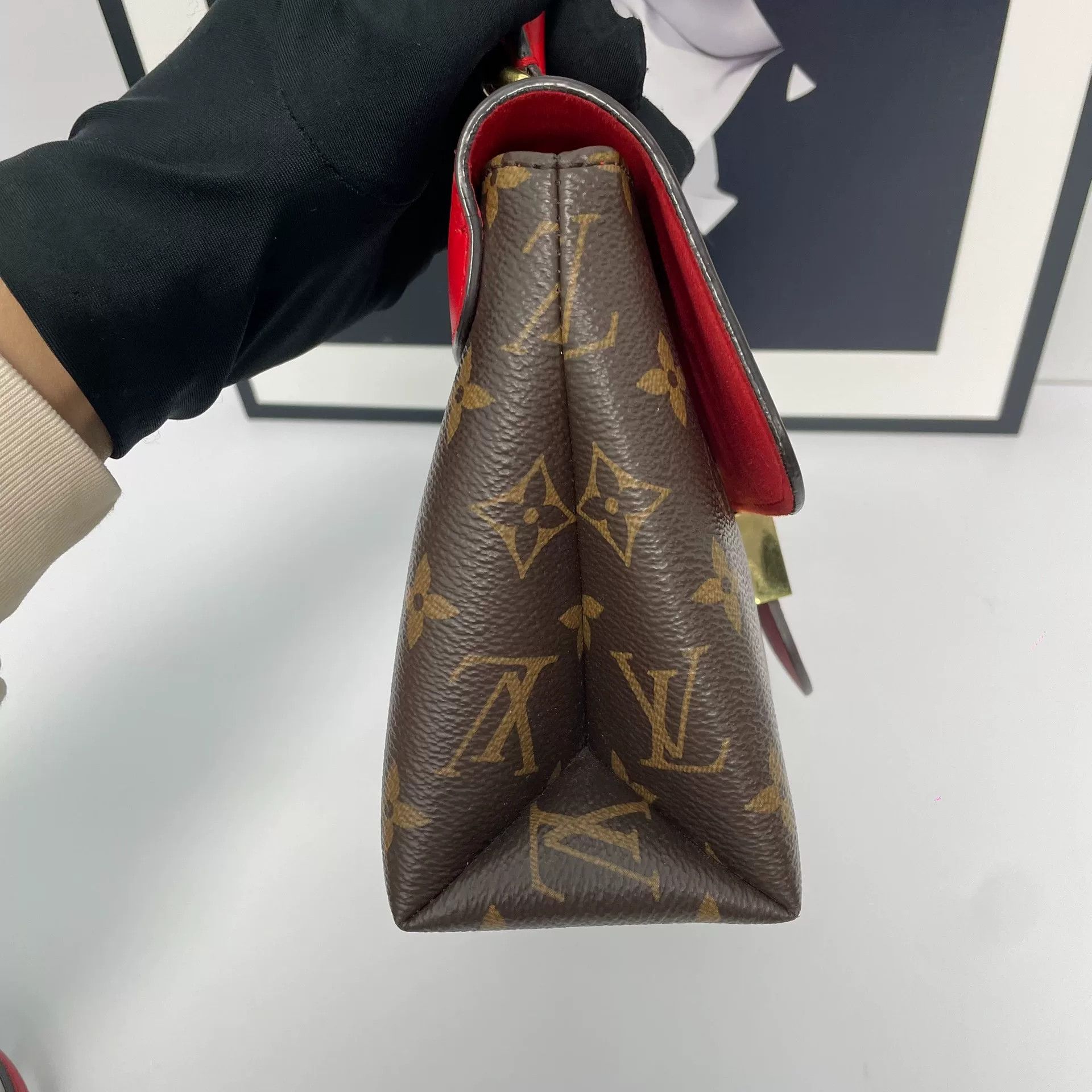 Louis Vuitton Pre-loved Bag Very good condition Size ONE SIZE - 3 Thumbnail