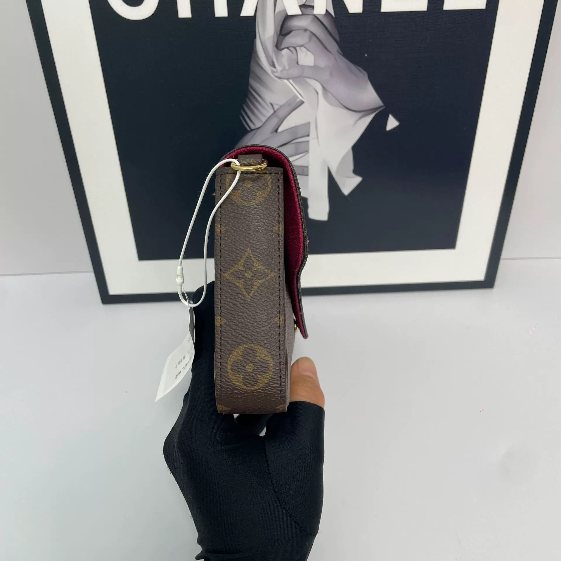 Louis Vuitton Pre-loved Bag Very good condition Size ONE SIZE - 3 Thumbnail