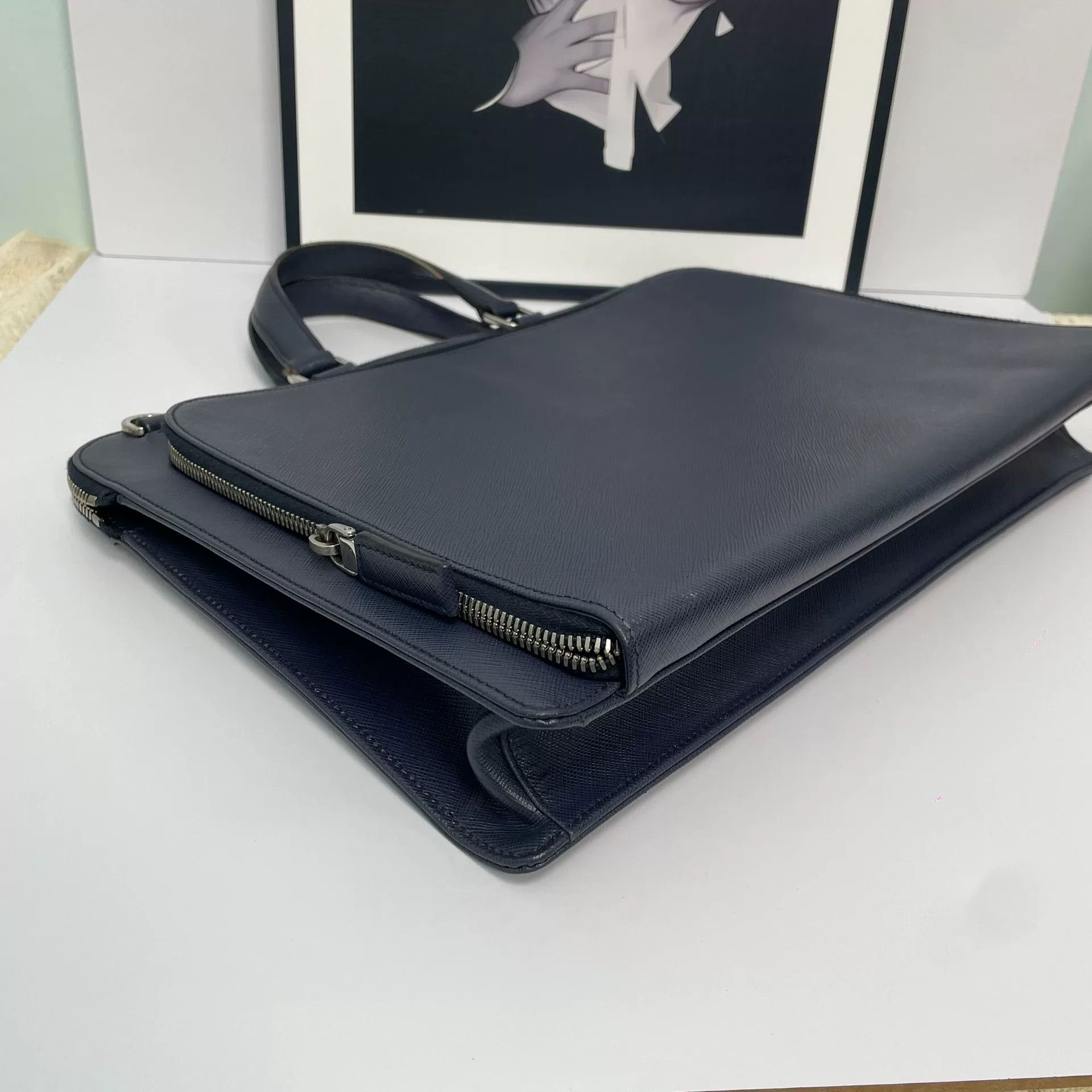 Prada Pre-loved Bag Very good condition Size ONE SIZE - 4 Thumbnail