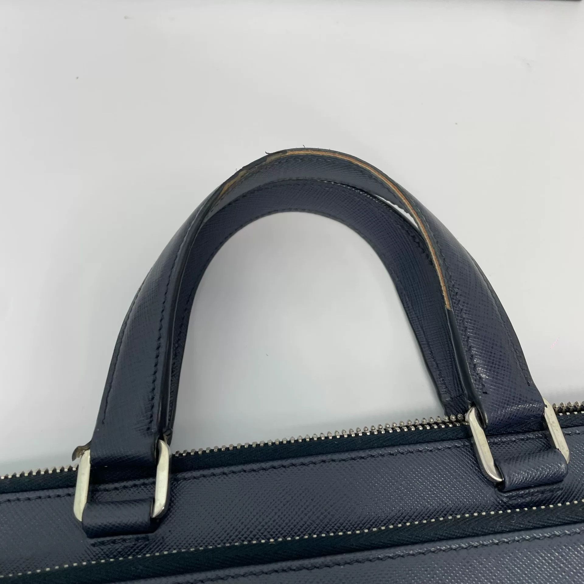 Prada Pre-loved Bag Very good condition Size ONE SIZE - 6 Thumbnail