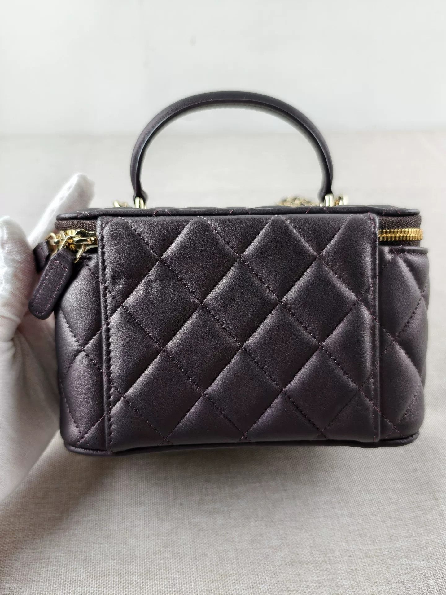 Chanel Pre-loved Bag Very good condition Size ONE SIZE - 6 Thumbnail