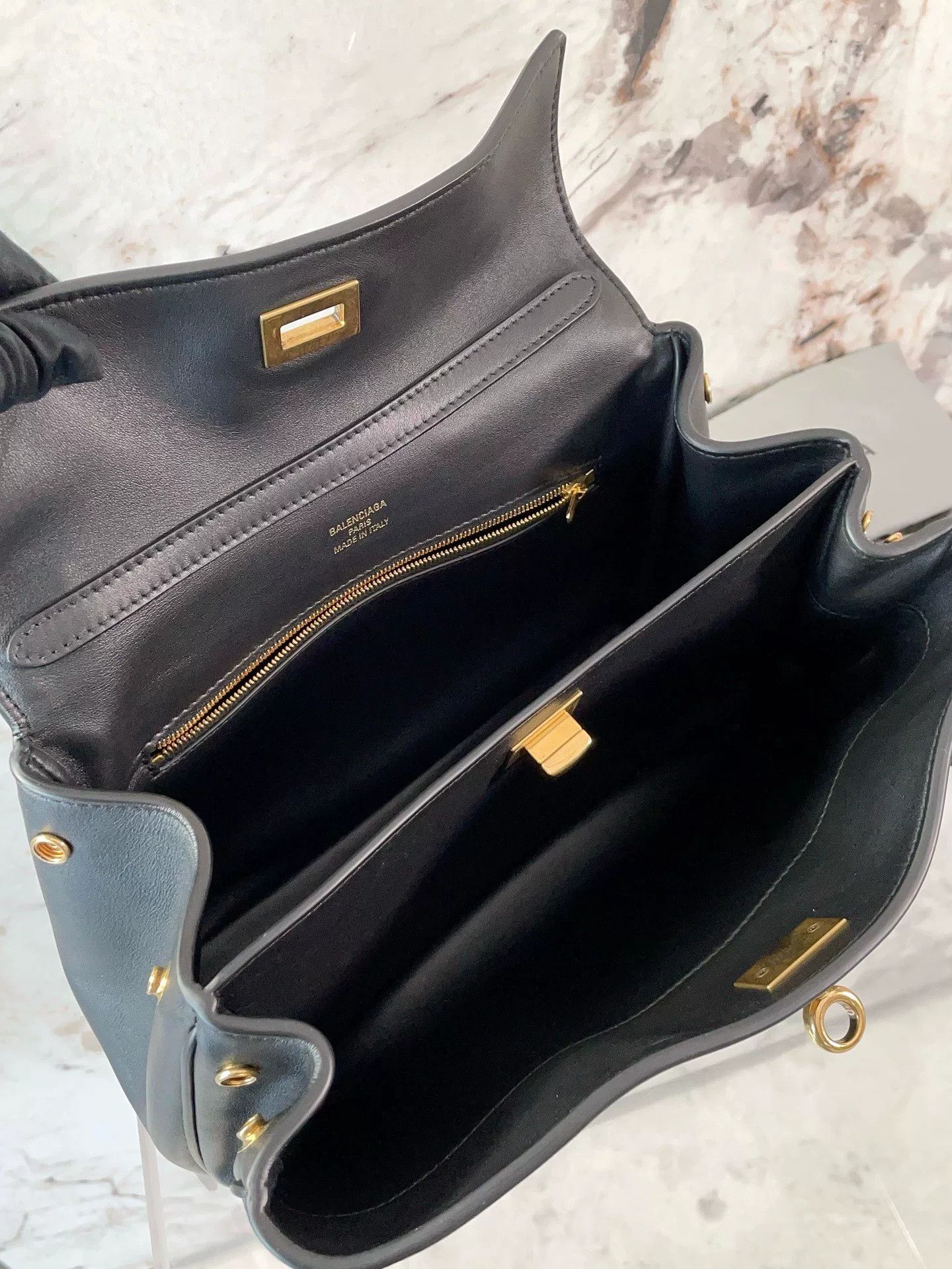 Balenciaga Pre-loved Bag Very good condition Size ONE SIZE - 9 Thumbnail