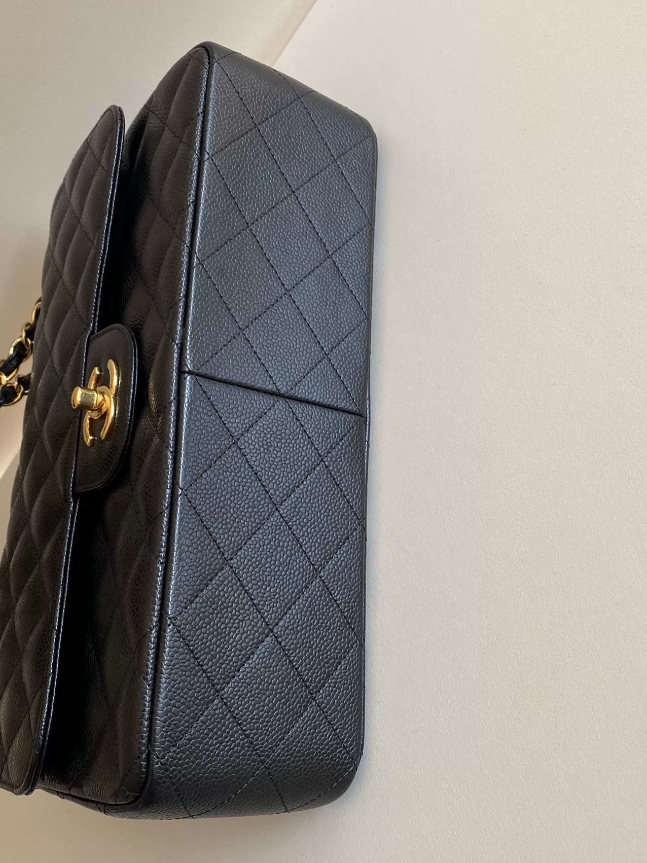 Chanel Pre-loved Bag Very good condition Size ONE SIZE - 5 Thumbnail