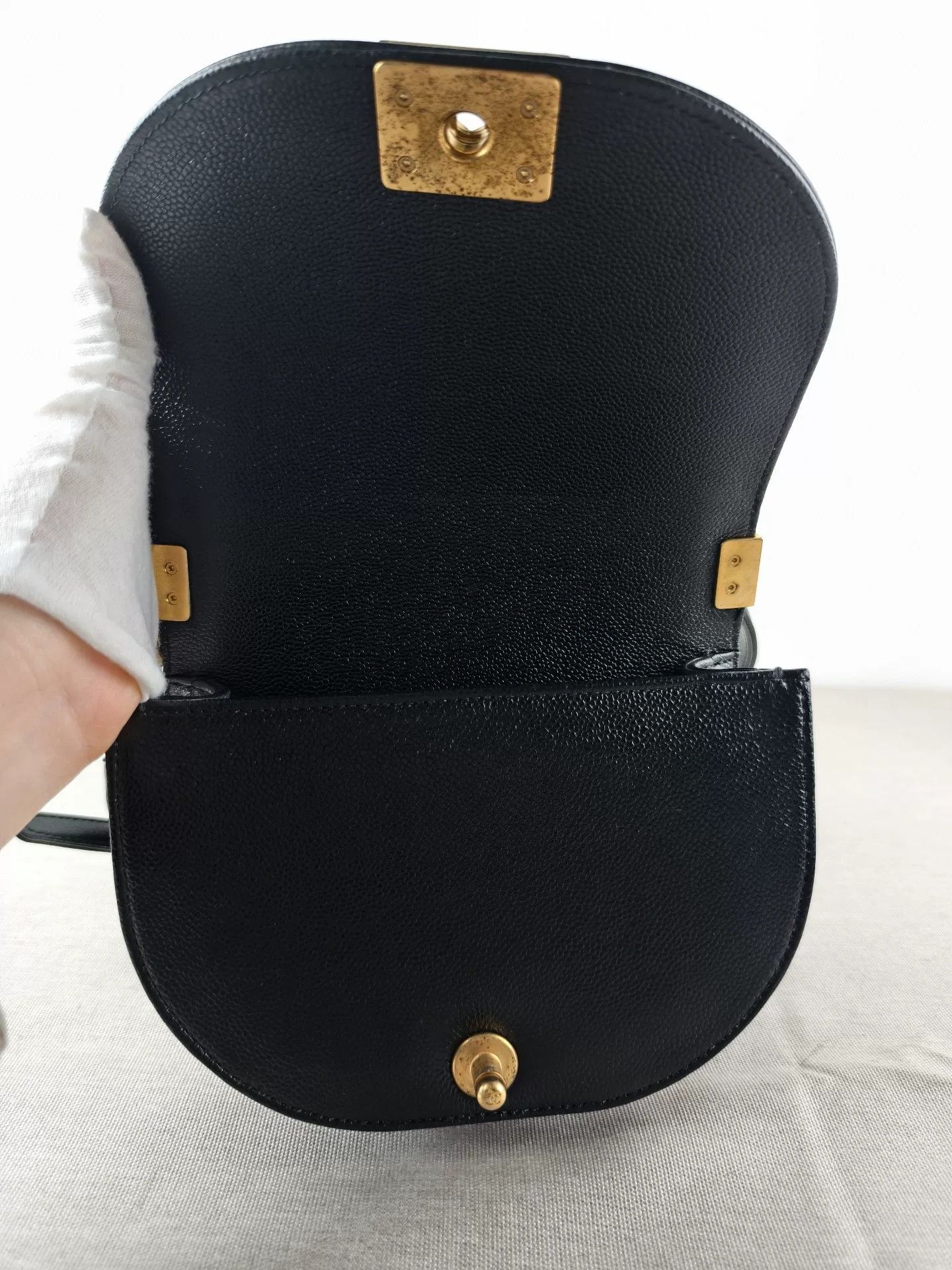 Chanel Pre-loved Bag Very good condition Size ONE SIZE - 6 Thumbnail