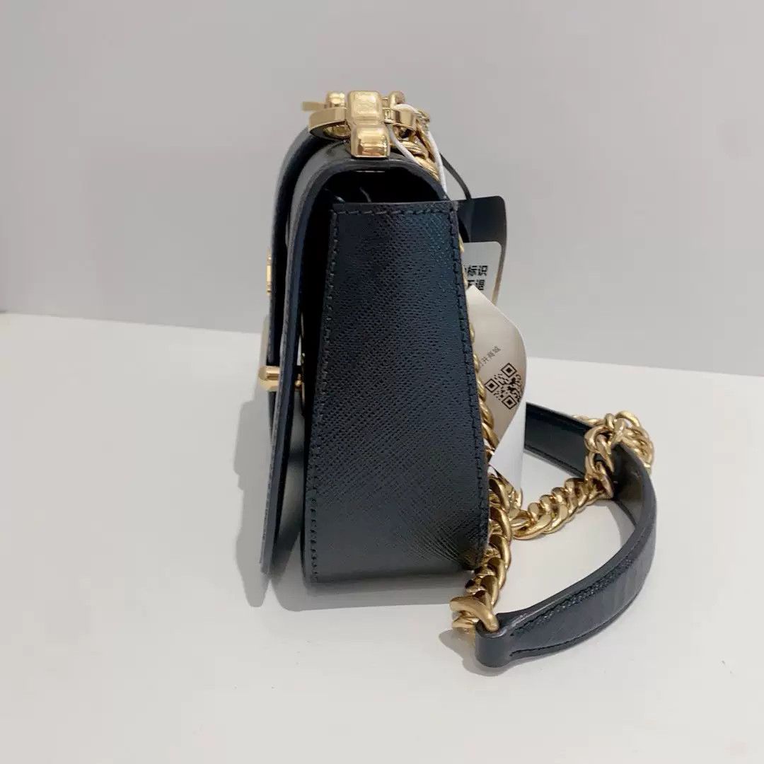 Prada Pre-loved Bag Very good condition Size ONE SIZE - 2 Thumbnail