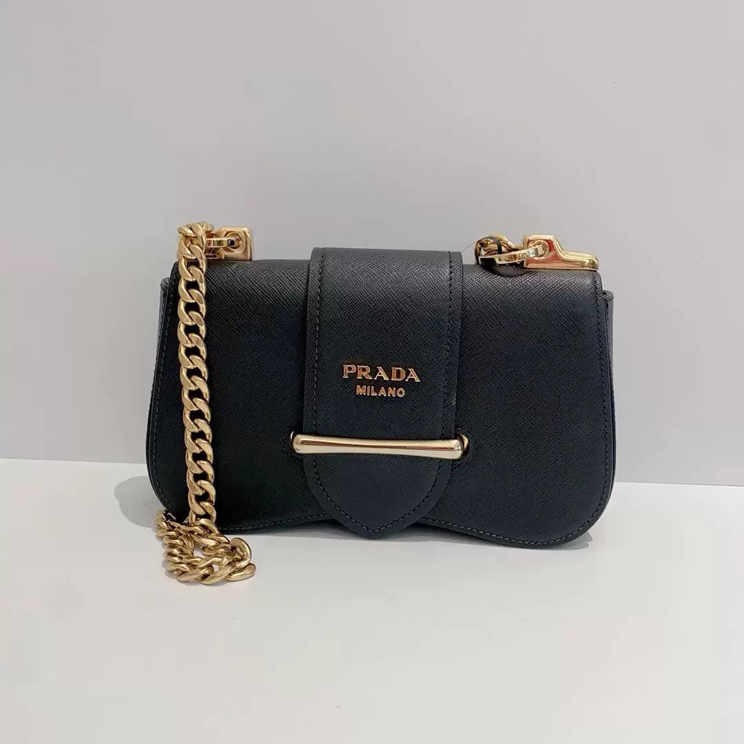 Prada Pre-loved Bag Very good condition Size ONE SIZE - 6 Thumbnail