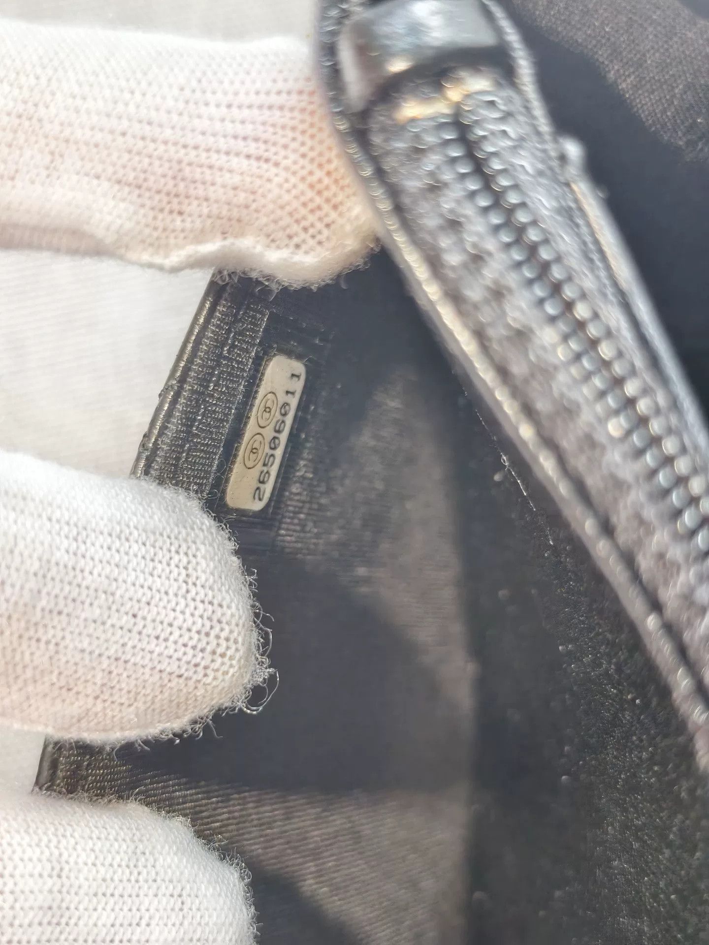Chanel Pre-loved Bag Very good condition Size ONE SIZE - 4 Thumbnail