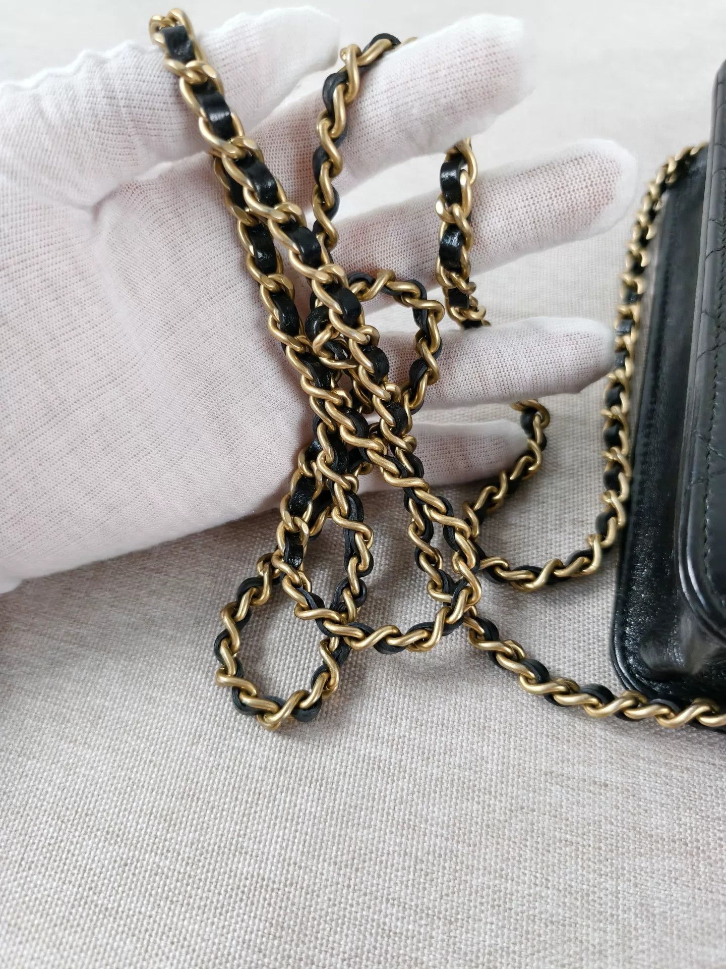 Chanel Pre-loved Bag Very good condition Size ONE SIZE - 6 Thumbnail