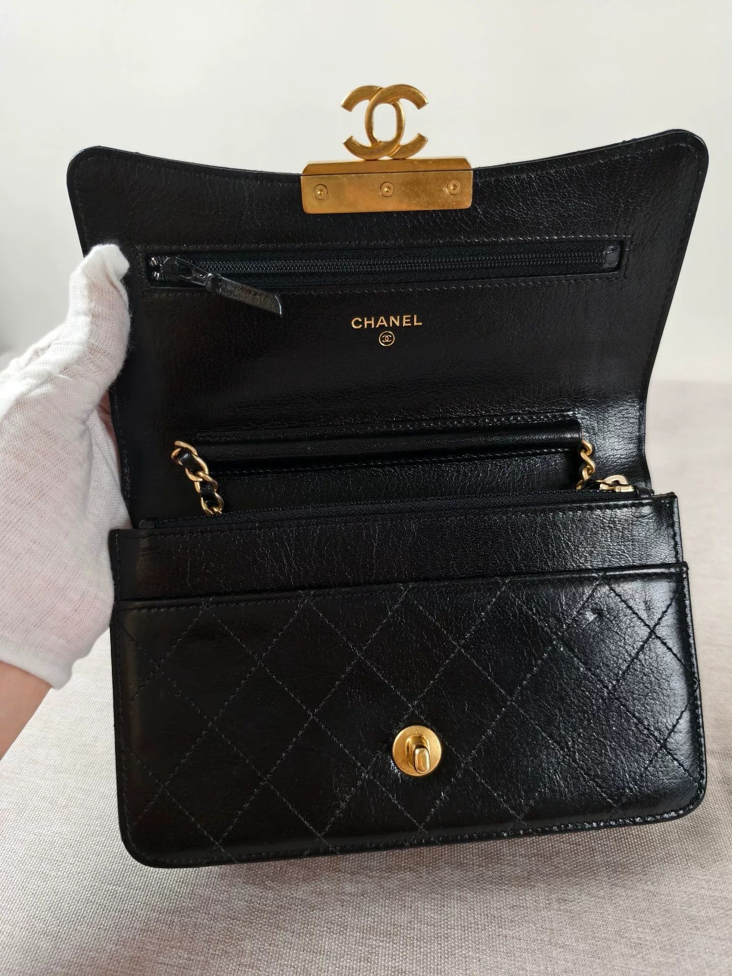 Chanel Pre-loved Bag Very good condition Size ONE SIZE - 2 Thumbnail