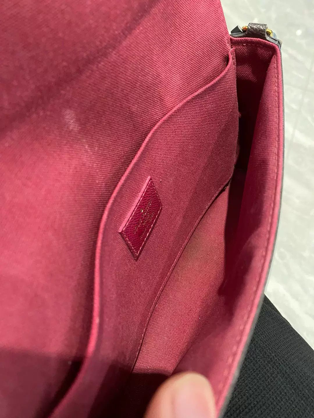 Louis Vuitton Pre-loved Bag Very good condition Size ONE SIZE - 5 Thumbnail