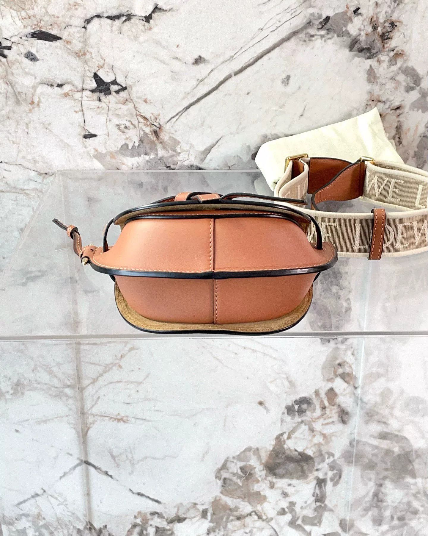 Loewe Pre-loved Bag Very good condition Size ONE SIZE - 4 Thumbnail