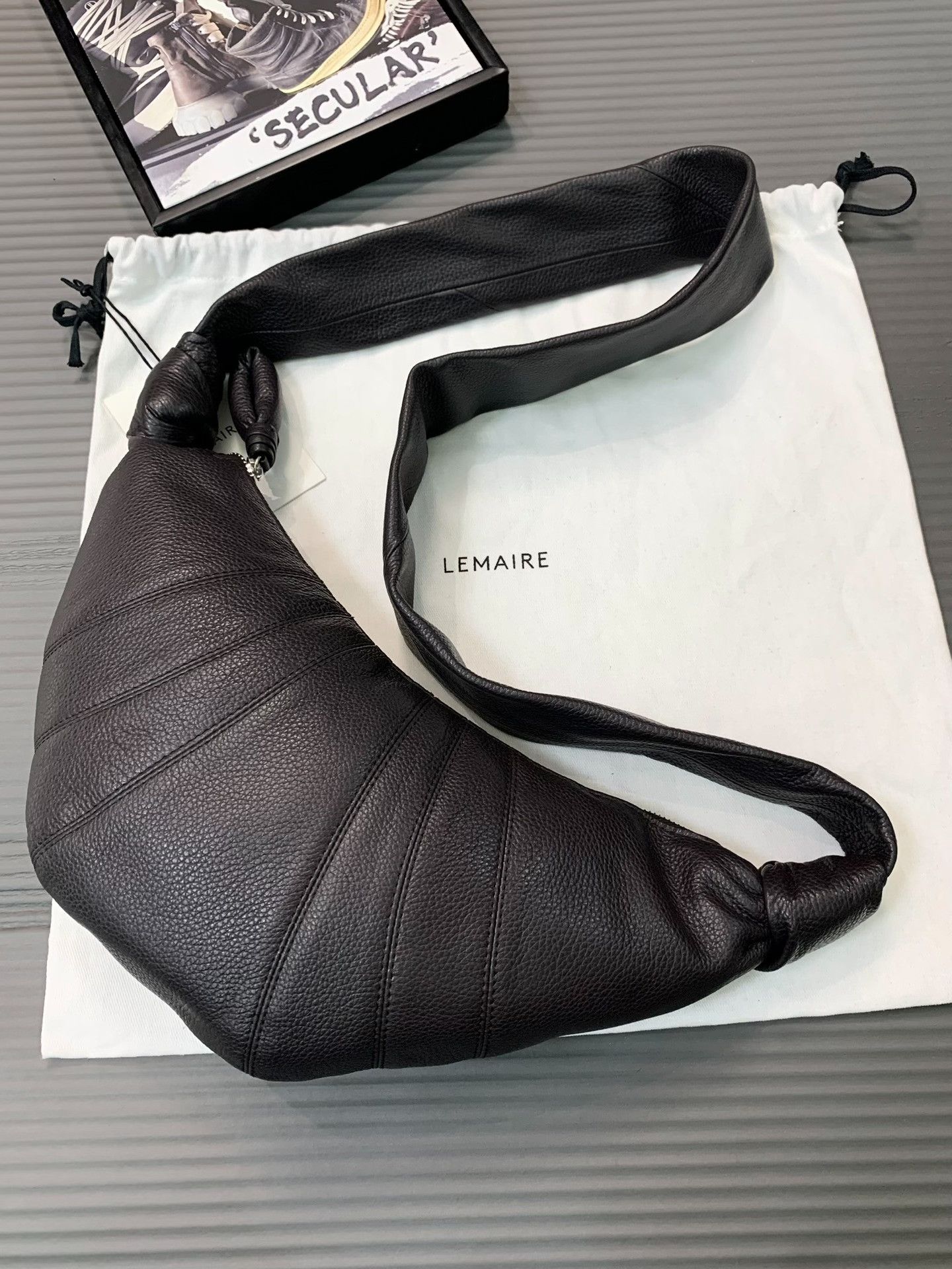 Lemaire Lemaire Small Dark Chocolate Croissant Bag Size ONE SIZE - 2 Thumbnail