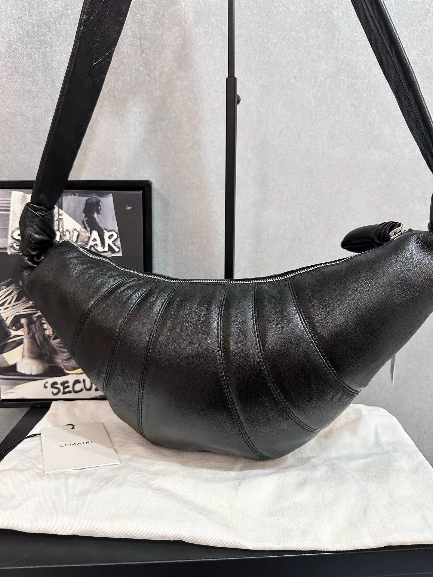 Lemaire Lemaire Medium Black Sheepskin Croissant Bag Size ONE SIZE - 8 Thumbnail