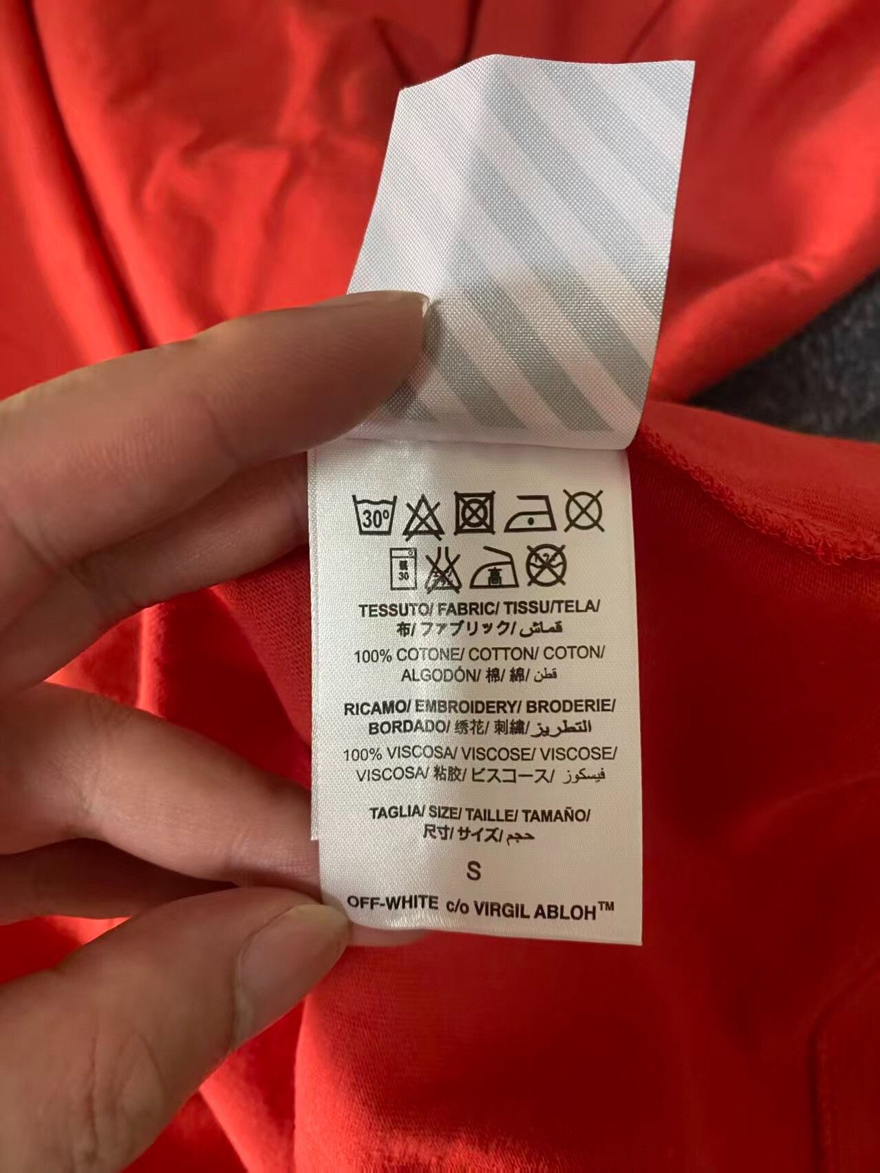 Off-White Off-White Red Basic Short-Sleeve Size US S / EU 44-46 / 1 - 4 Thumbnail