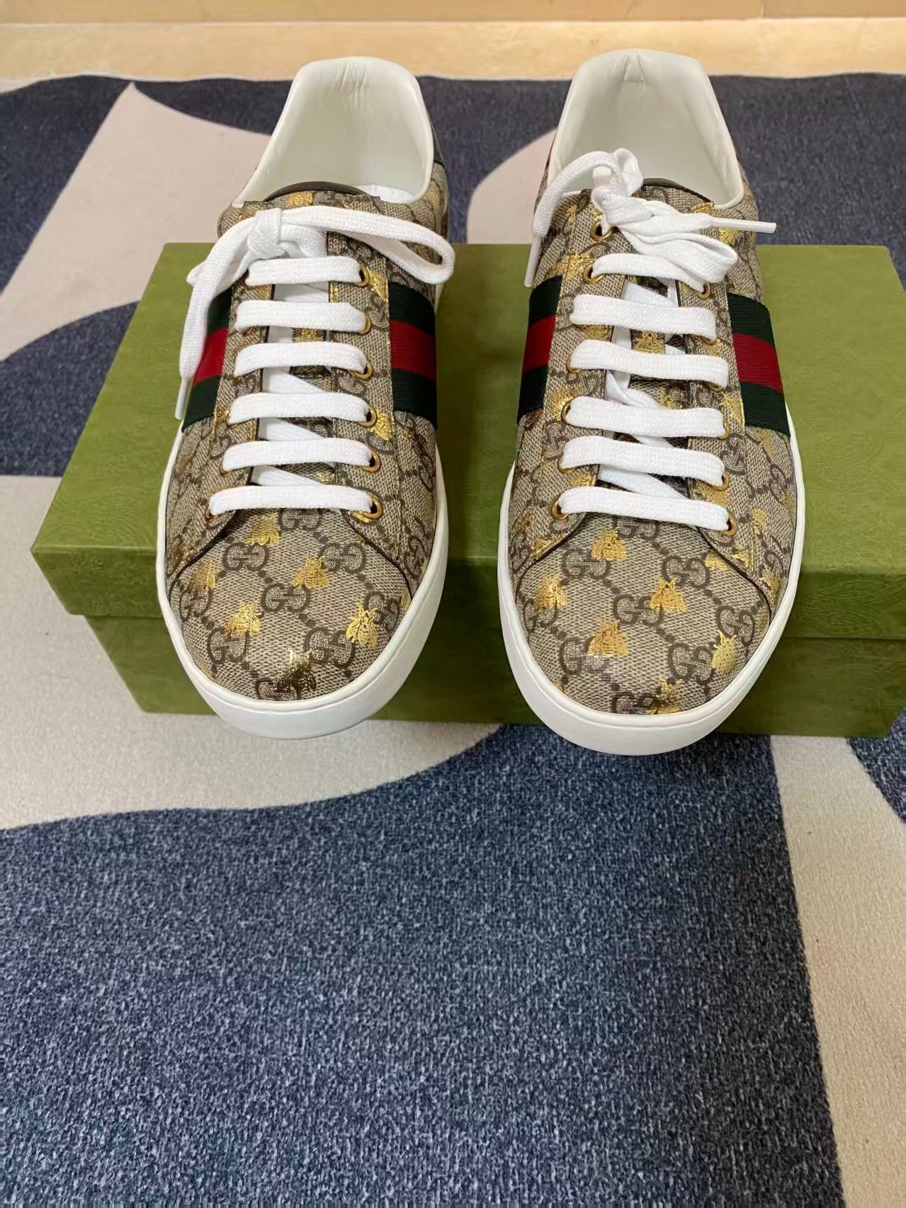 Gucci Gucci Bee Sneakers Size 44.5 Size US 11 / EU 44 - 4 Thumbnail