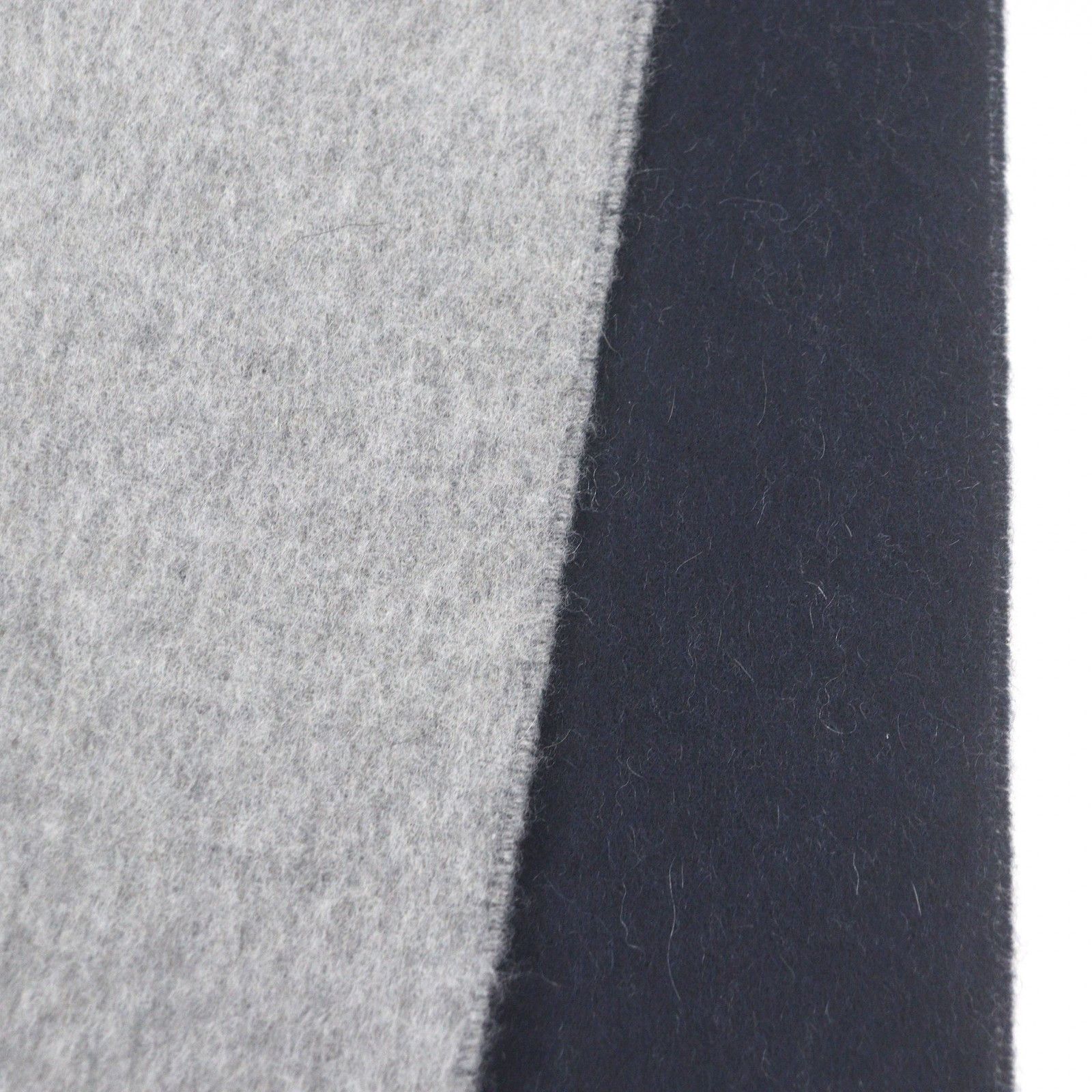 Burberry Burberry Burberry Cashmere Scarf Textile Scarf DUTY FREE for USA Size ONE SIZE - 4 Thumbnail