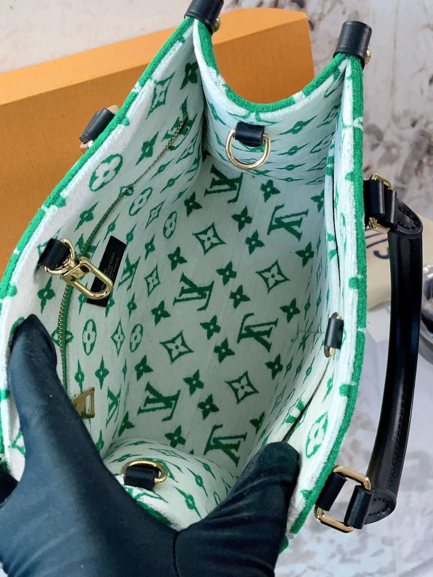 Louis Vuitton Pre-loved Bag Very good condition Size ONE SIZE - 9 Thumbnail