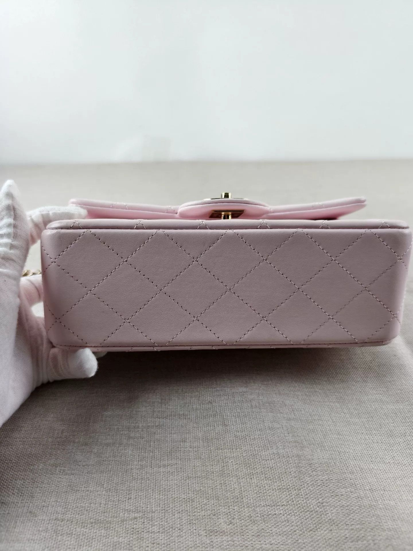 Chanel Pre-loved Bag Very good condition Size ONE SIZE - 7 Thumbnail