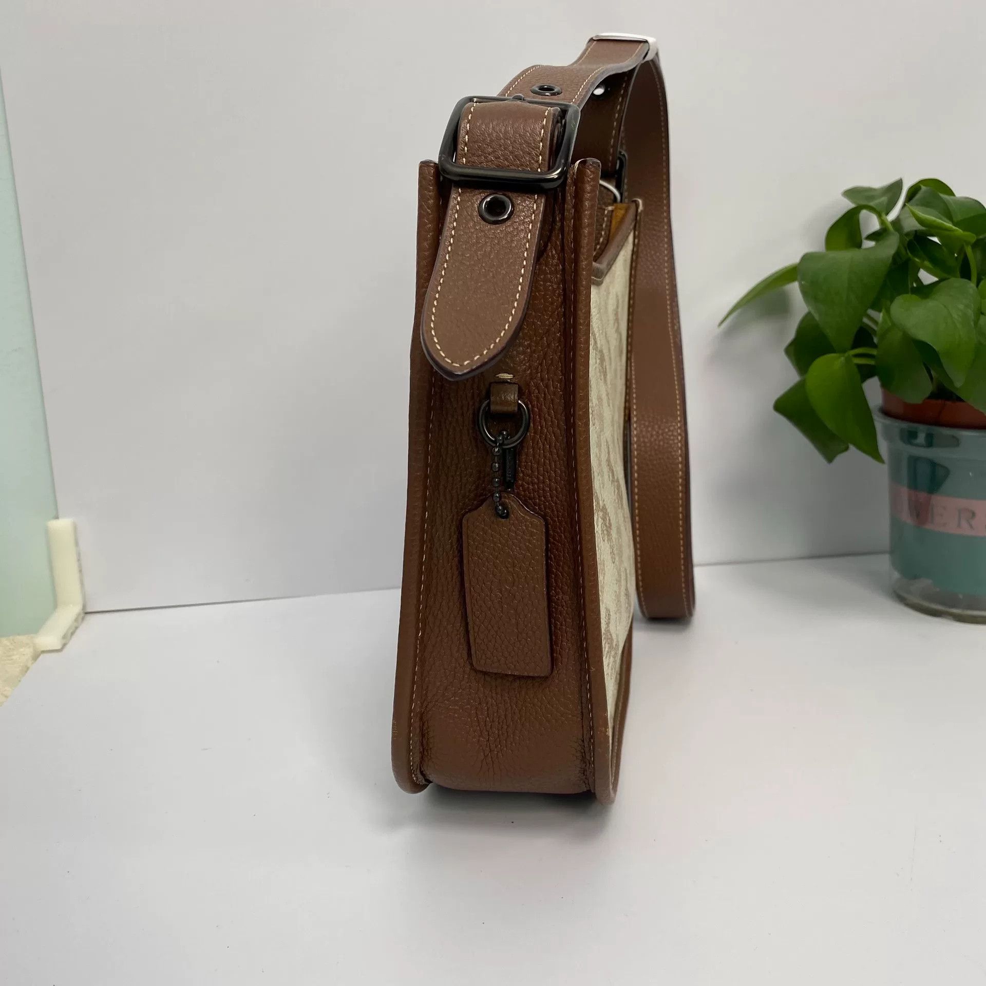 Coach Pre-loved Bag Very good condition Size ONE SIZE - 4 Thumbnail