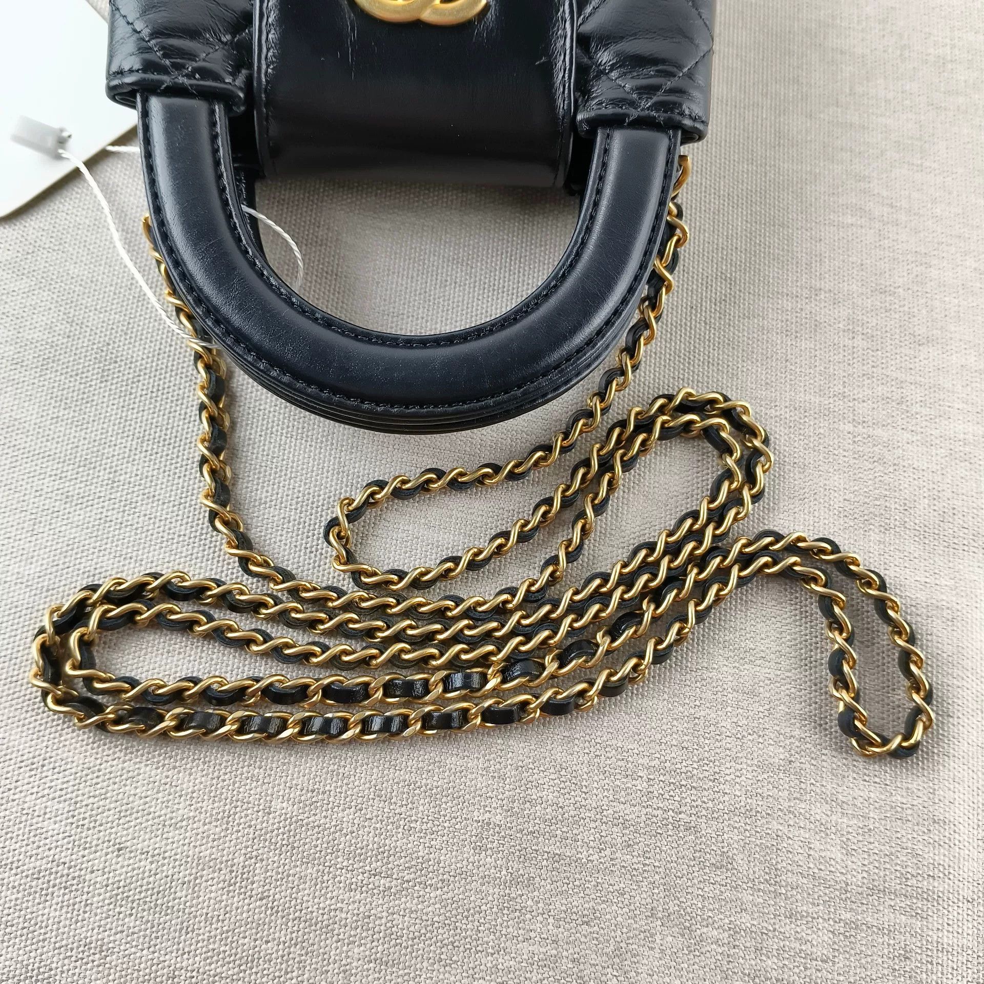 Chanel Pre-loved Bag Very good condition Size ONE SIZE - 2 Thumbnail