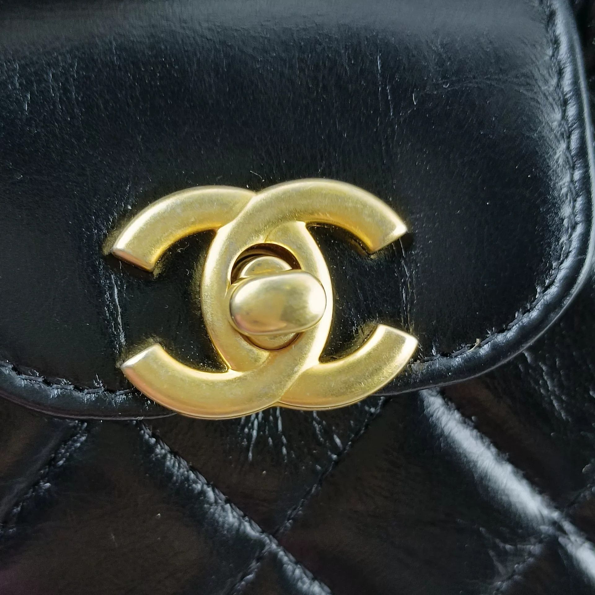 Chanel Pre-loved Bag Very good condition Size ONE SIZE - 6 Thumbnail