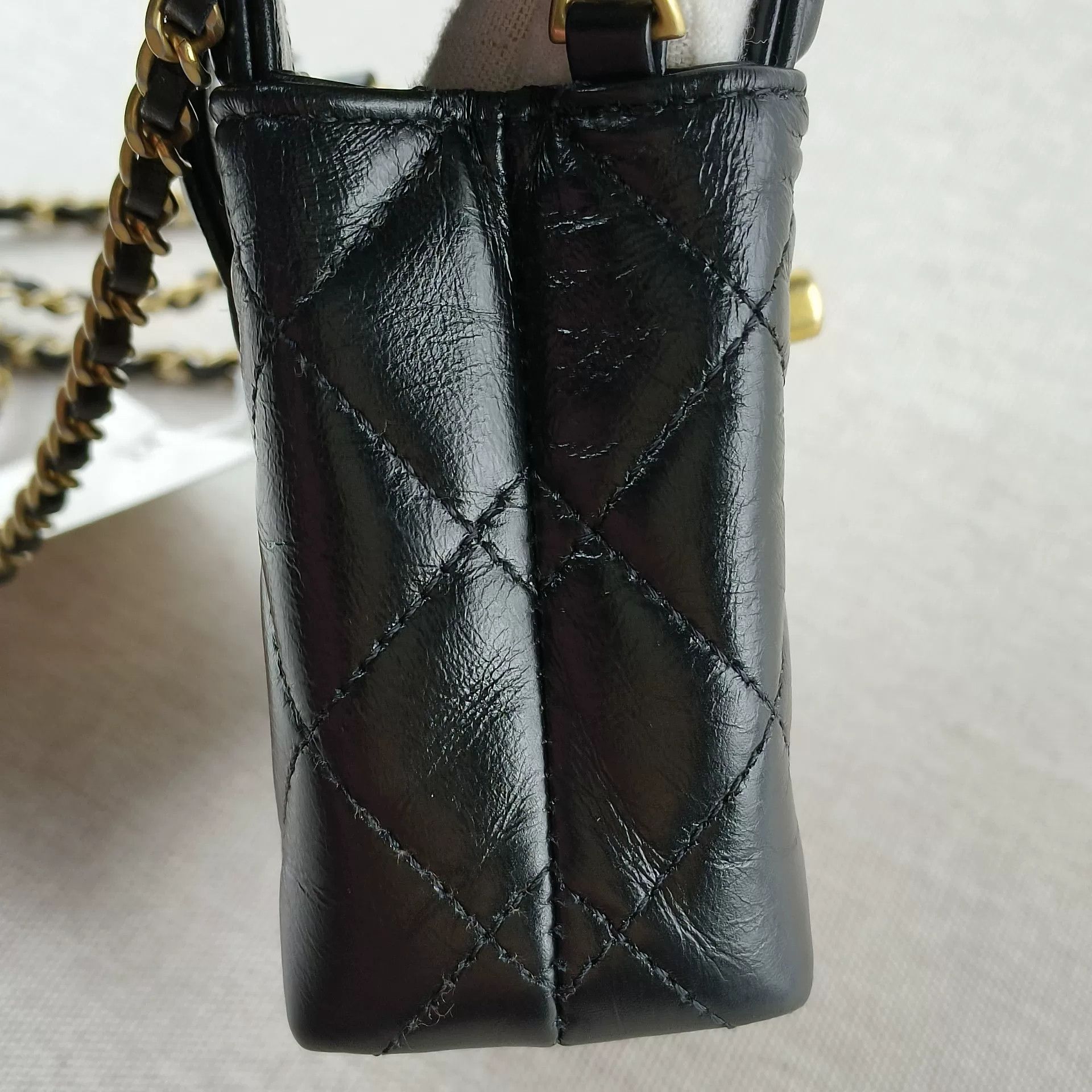 Chanel Pre-loved Bag Very good condition Size ONE SIZE - 5 Thumbnail