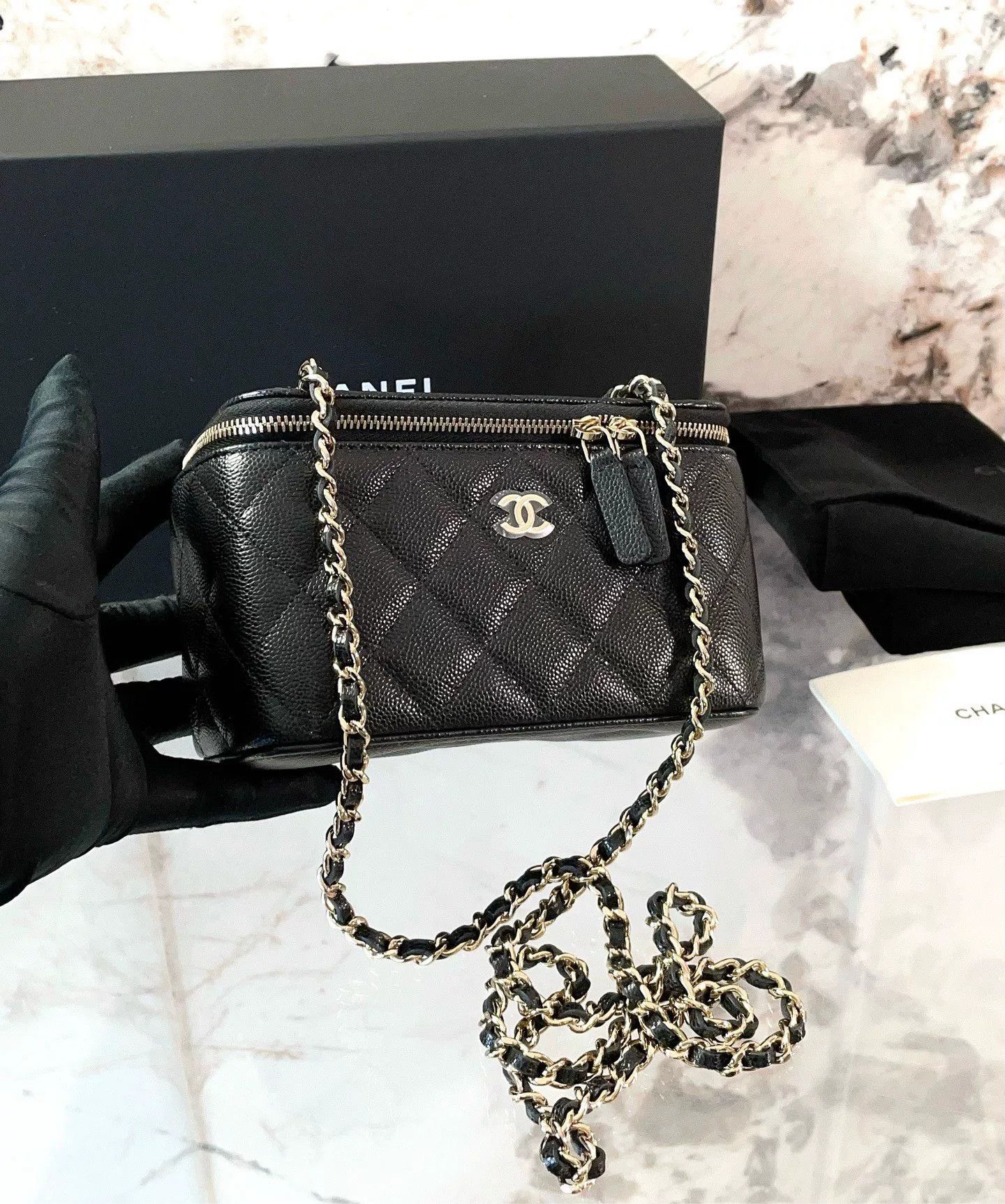 Chanel Pre-loved Bag Very good condition Size ONE SIZE - 6 Thumbnail