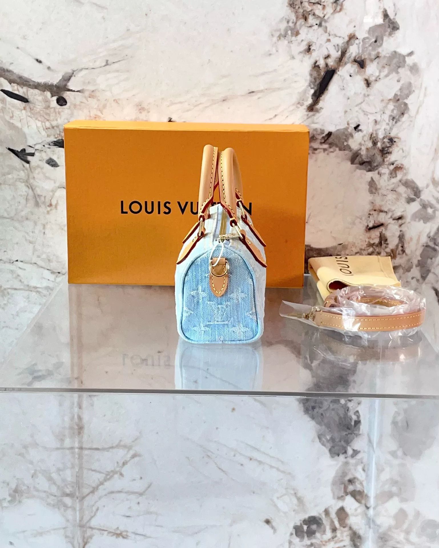 Louis Vuitton Pre-loved Bag Very good condition Size ONE SIZE - 3 Thumbnail