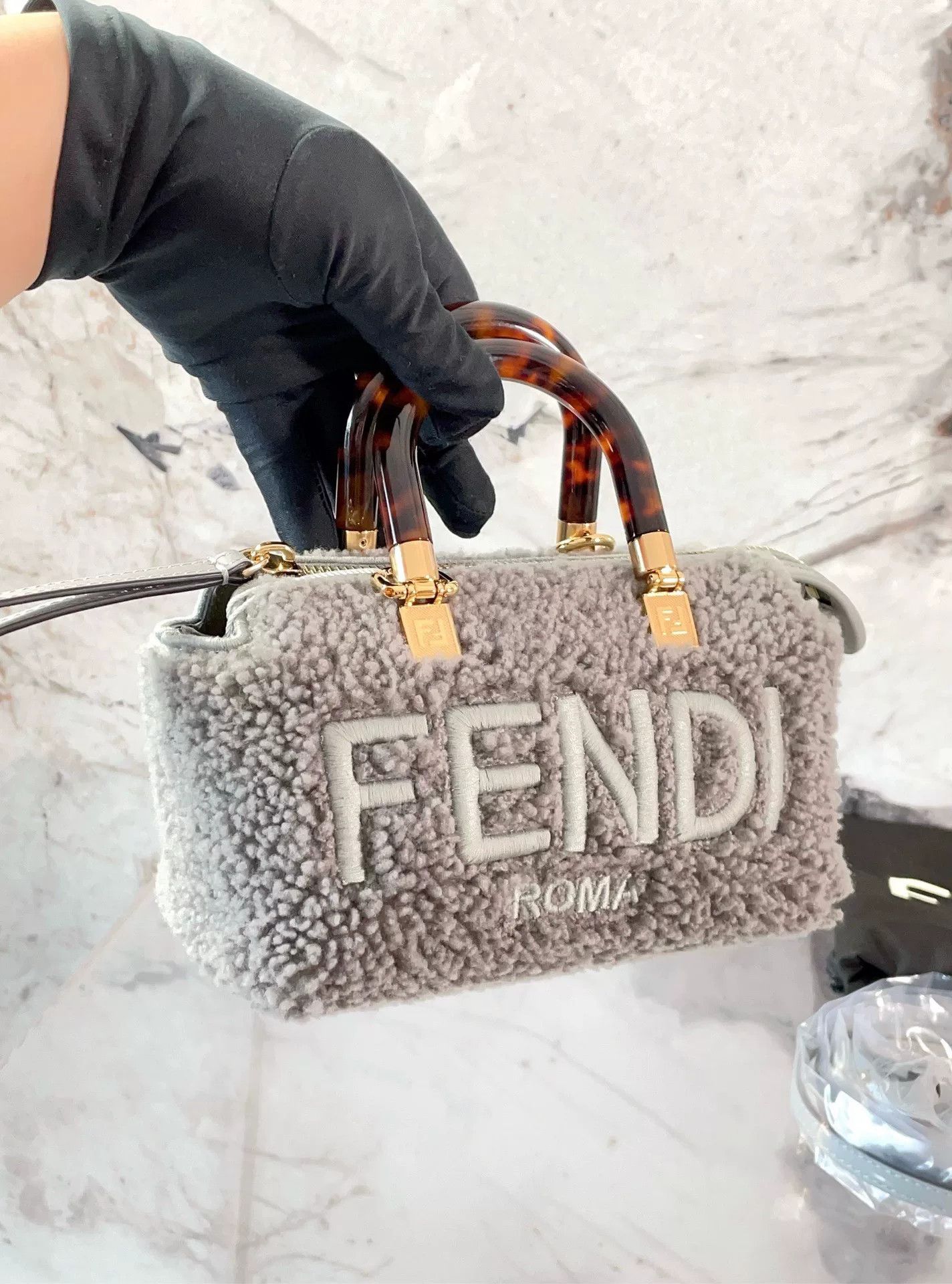 Fendi Pre-loved Bag Very good condition Size ONE SIZE - 6 Thumbnail