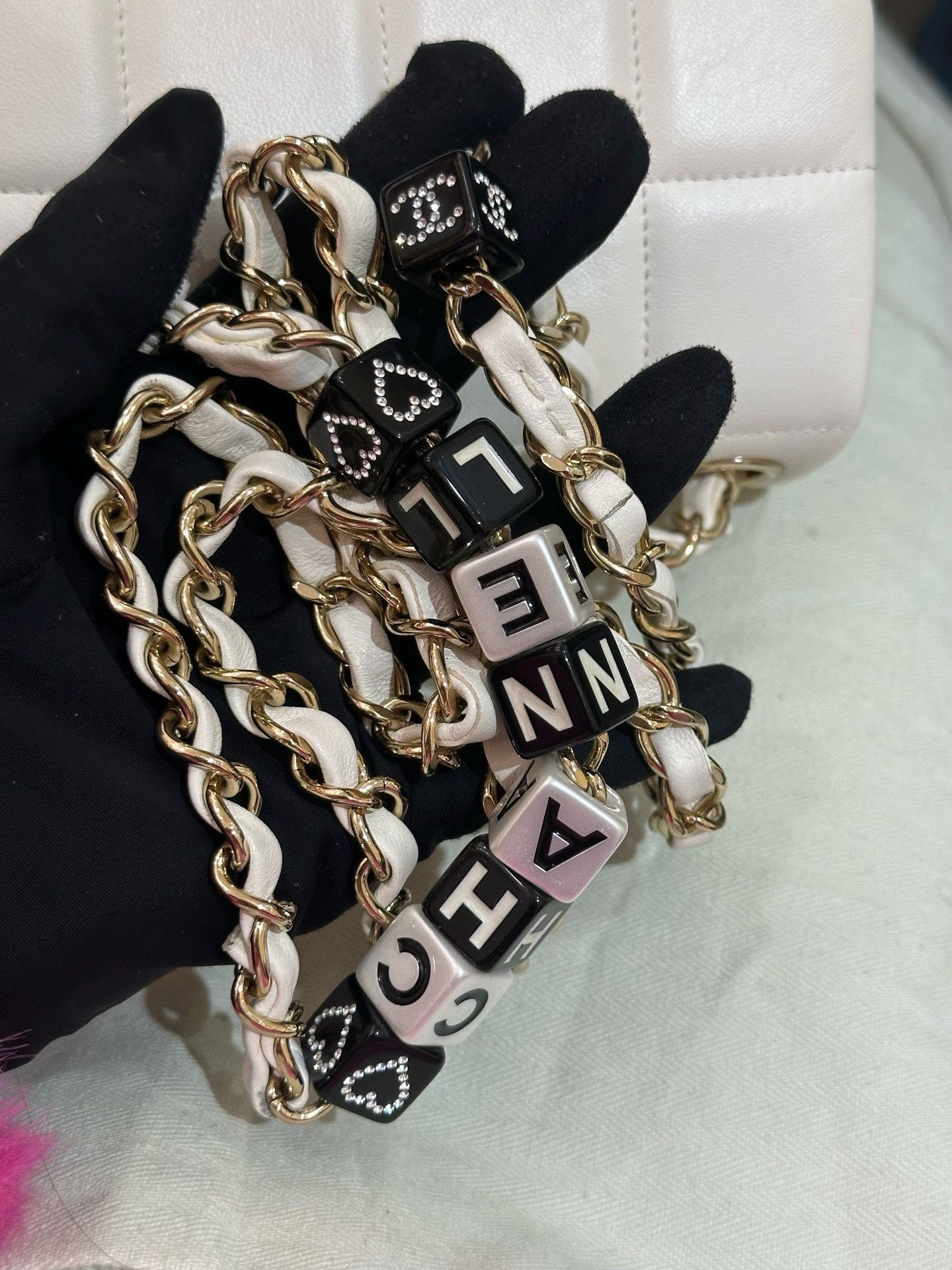 Chanel Pre-loved Bag Very good condition Size ONE SIZE - 8 Thumbnail