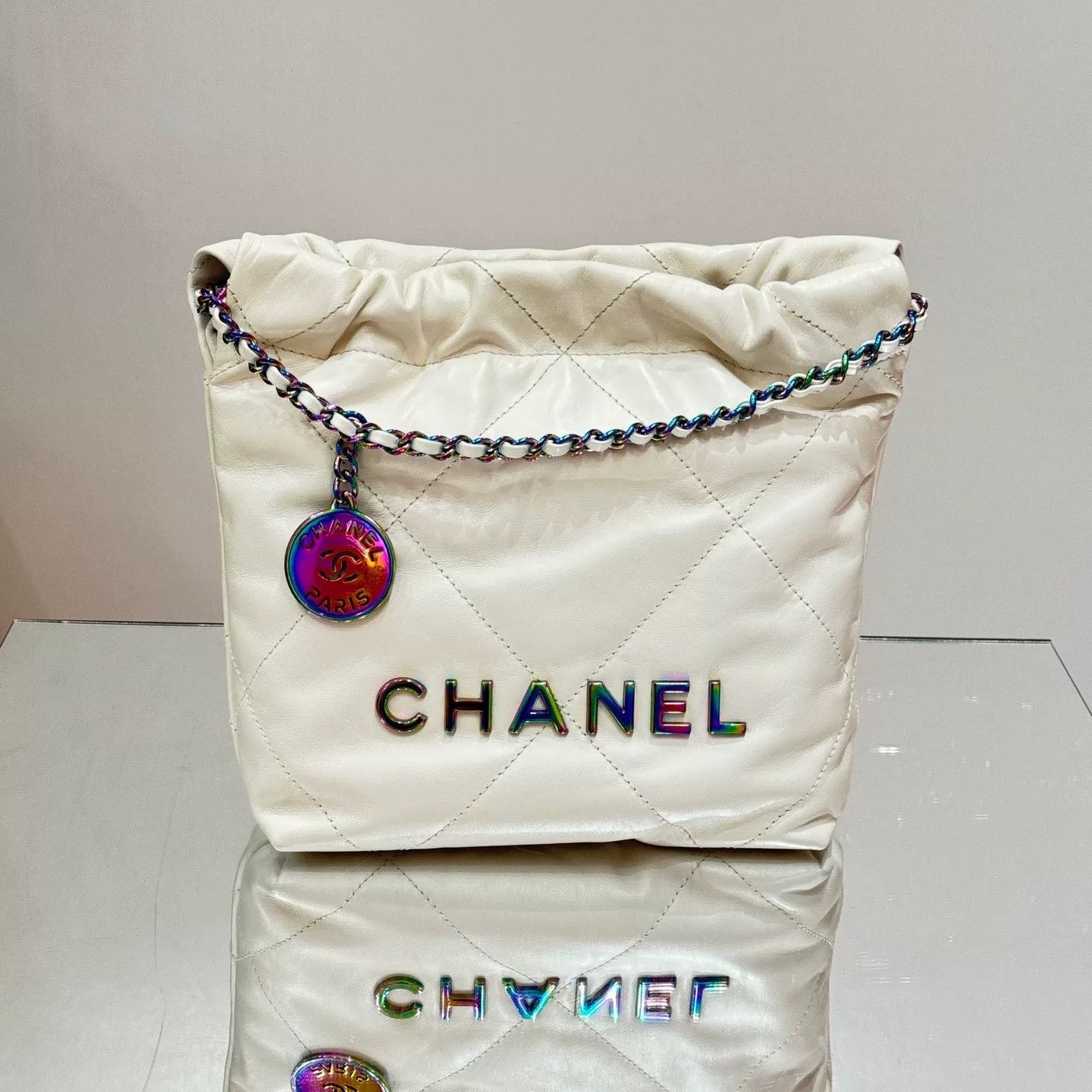 Chanel Pre-loved Bag Very good condition Size ONE SIZE - 4 Thumbnail