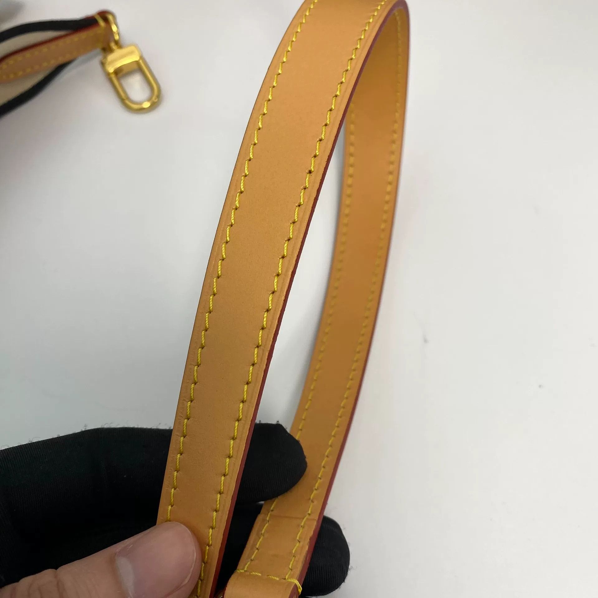 Louis Vuitton Pre-loved Bag Very good condition Size ONE SIZE - 8 Thumbnail