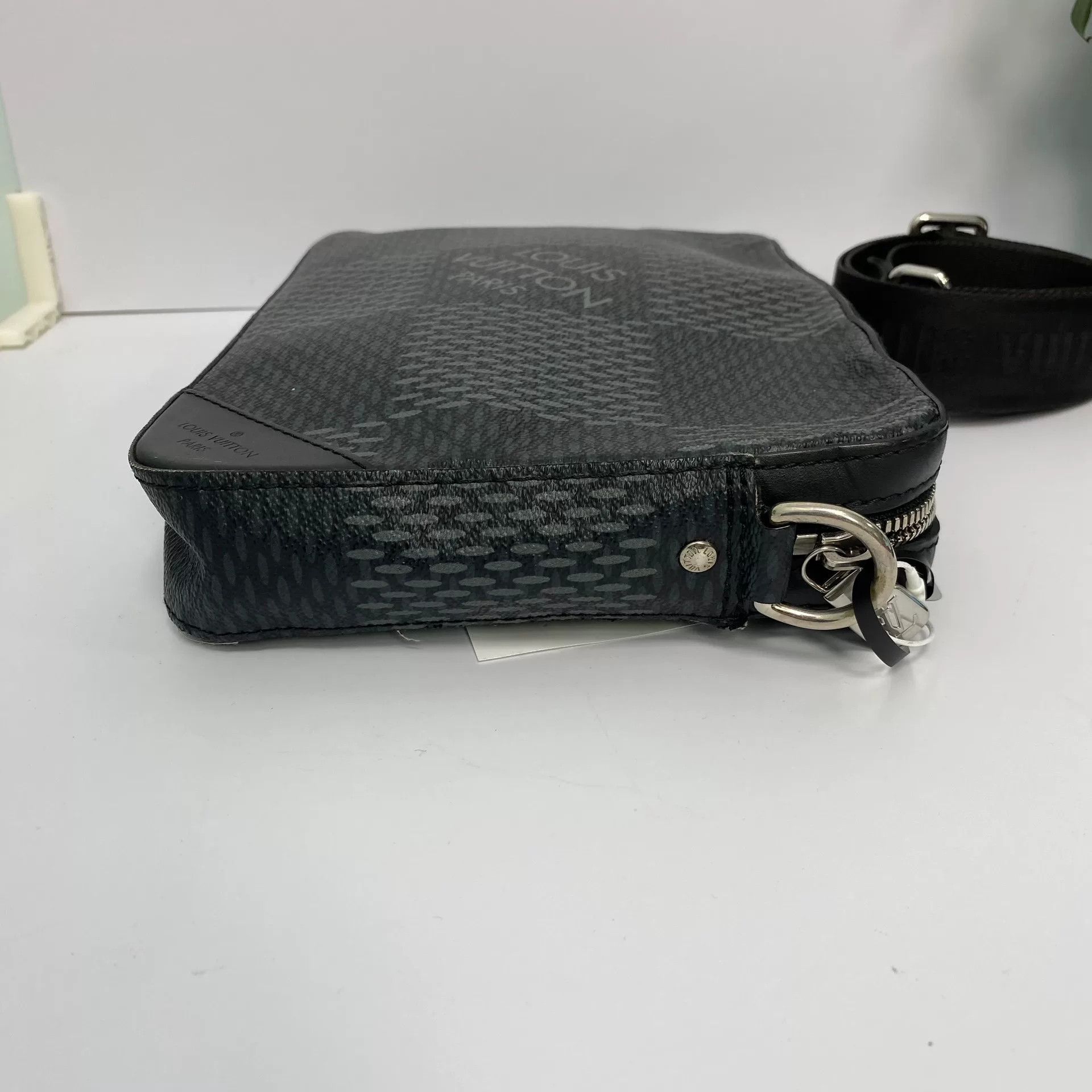 Louis Vuitton Pre-loved Bag Very good condition Size ONE SIZE - 2 Thumbnail