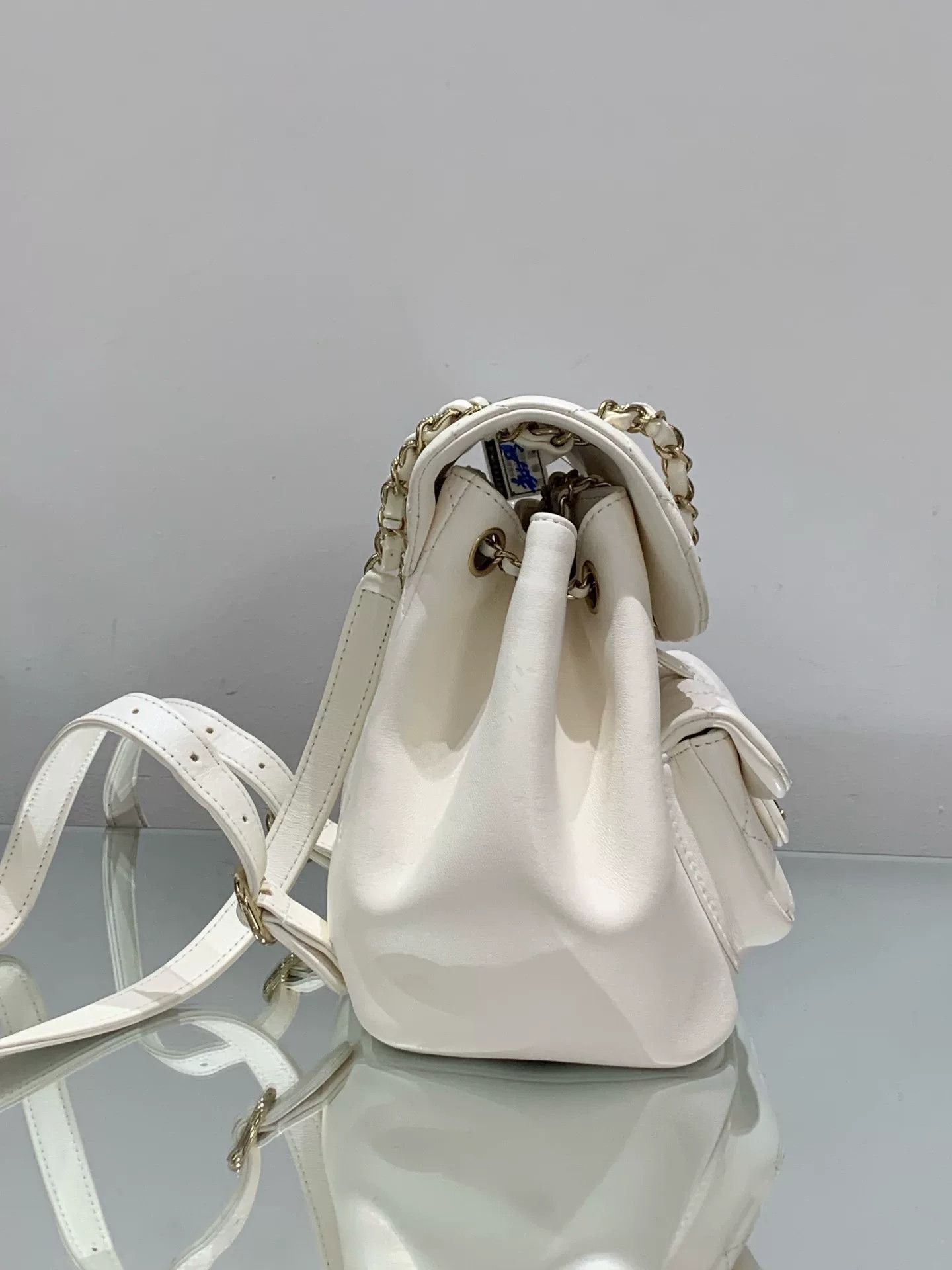 Chanel Pre-loved Bag Very good condition Size ONE SIZE - 8 Thumbnail