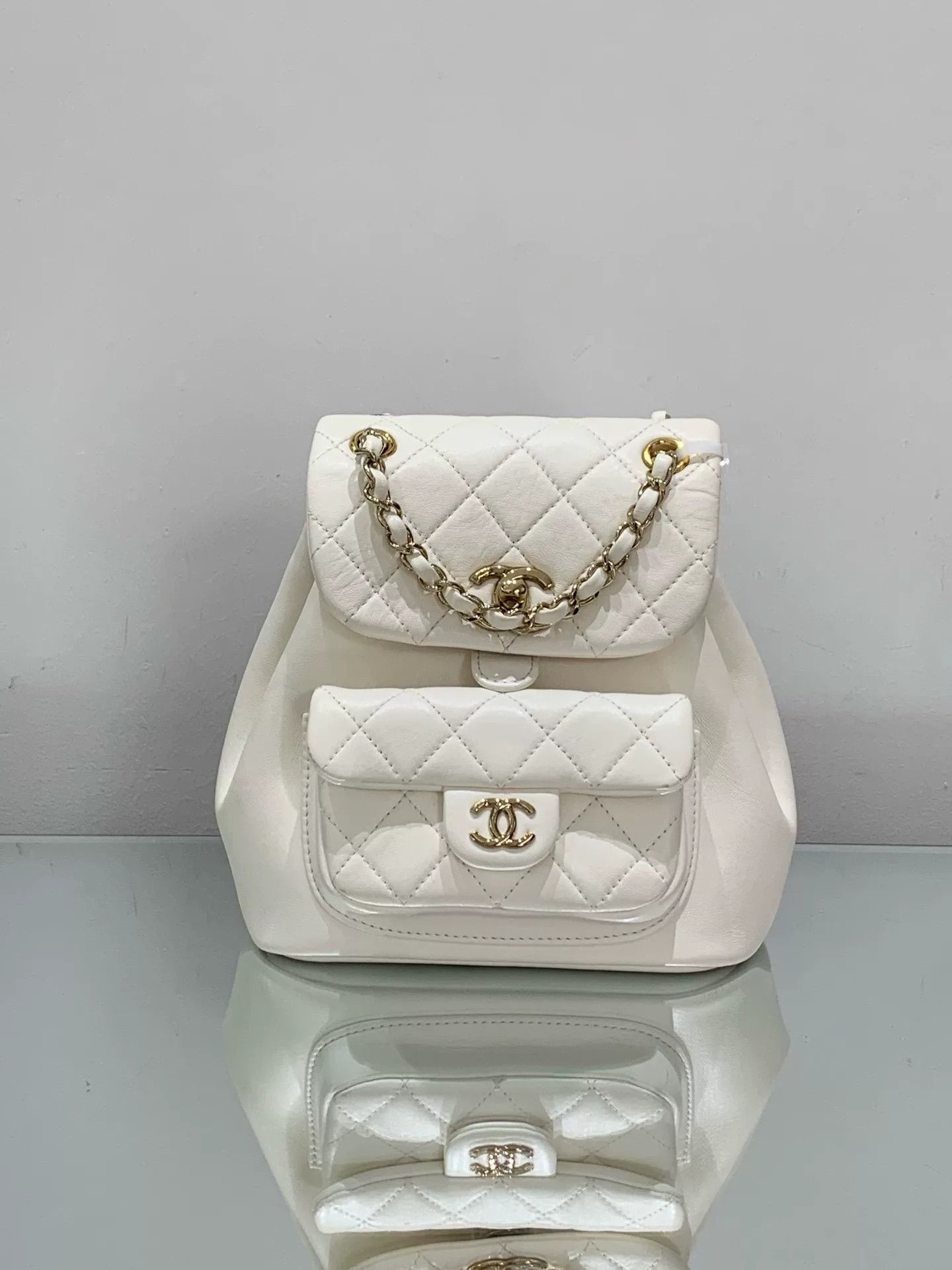 Chanel Pre-loved Bag Very good condition Size ONE SIZE - 4 Thumbnail