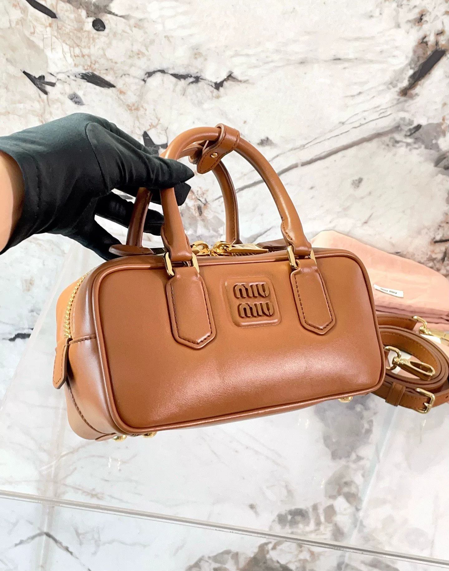 Miu Miu Pre-loved Bag Very good condition Size ONE SIZE - 6 Thumbnail