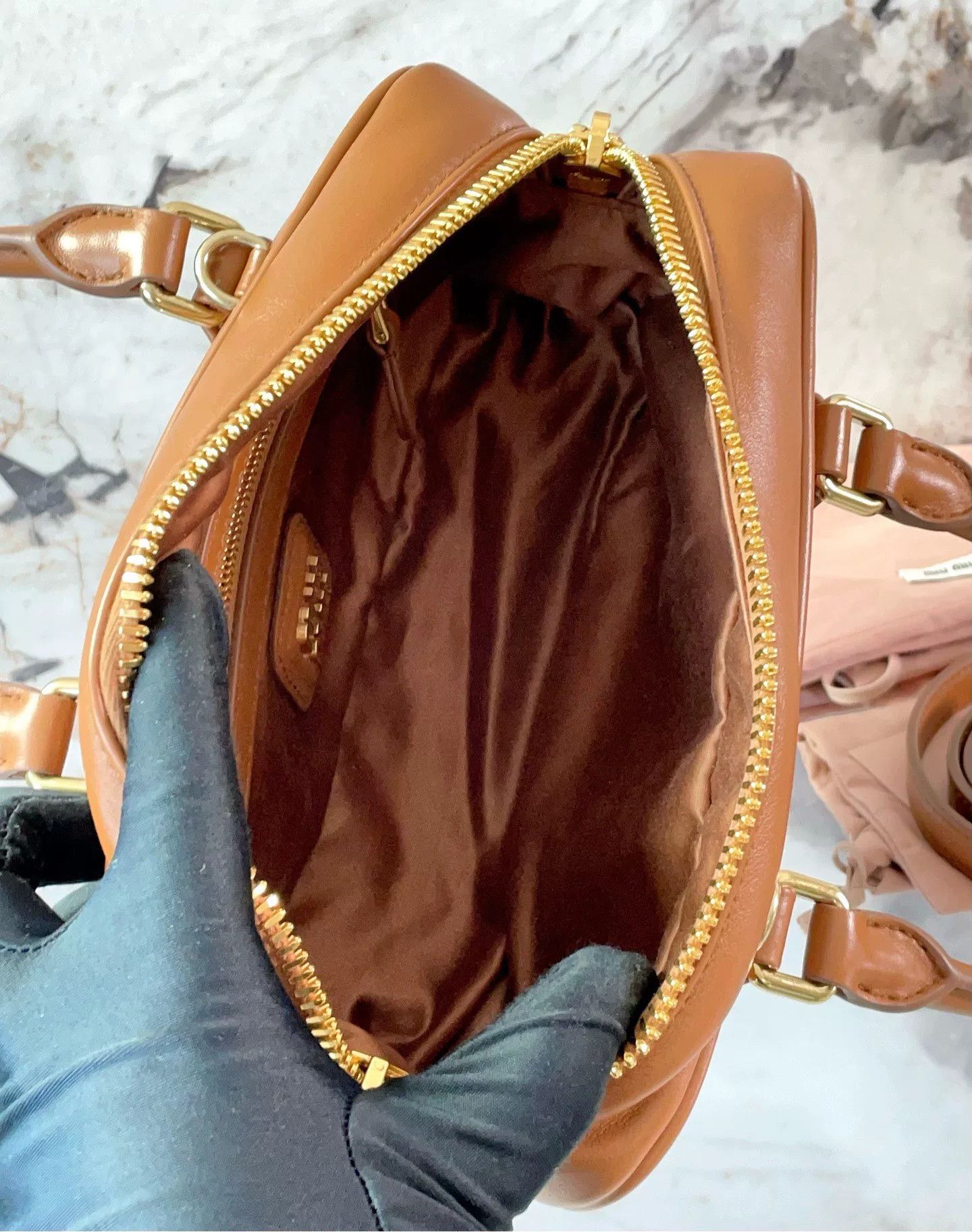 Miu Miu Pre-loved Bag Very good condition Size ONE SIZE - 9 Thumbnail
