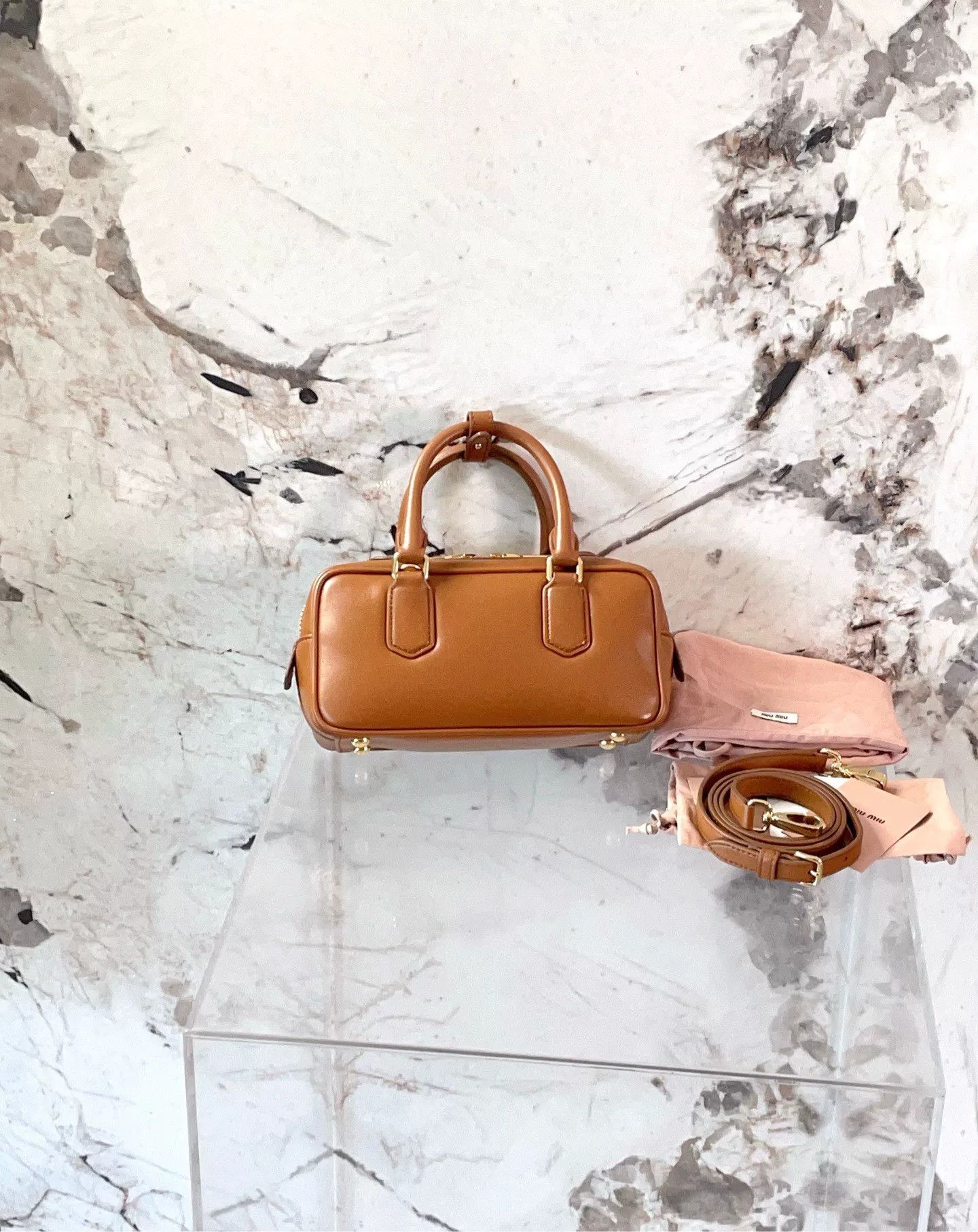 Miu Miu Pre-loved Bag Very good condition Size ONE SIZE - 2 Thumbnail