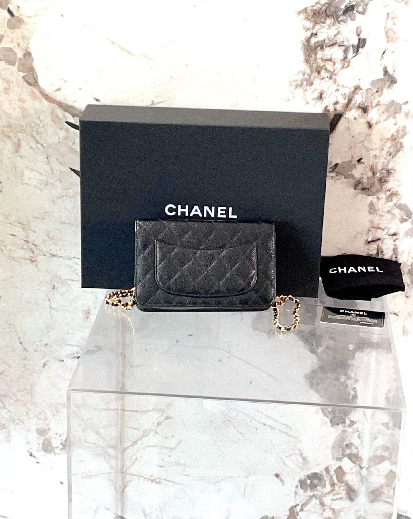 Chanel Pre-loved Bag Very good condition Size ONE SIZE - 2 Thumbnail