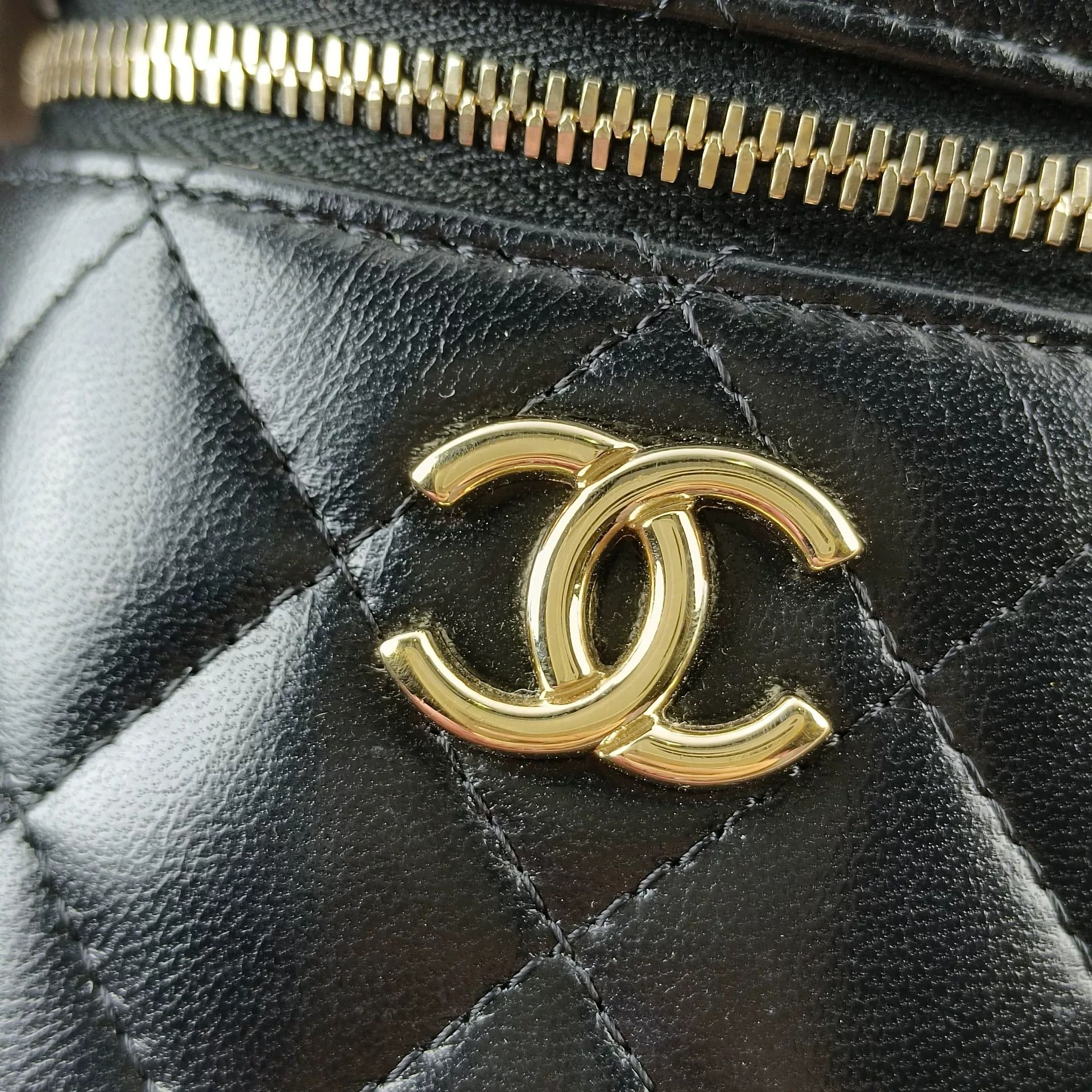Chanel Pre-loved Bag Very good condition Size ONE SIZE - 4 Thumbnail