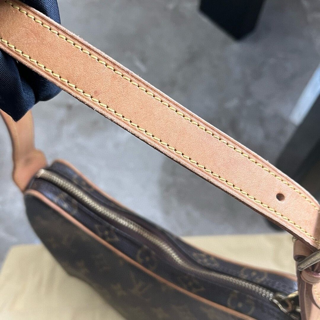 Louis Vuitton Pre-loved Bag Very good condition Size ONE SIZE - 4 Thumbnail