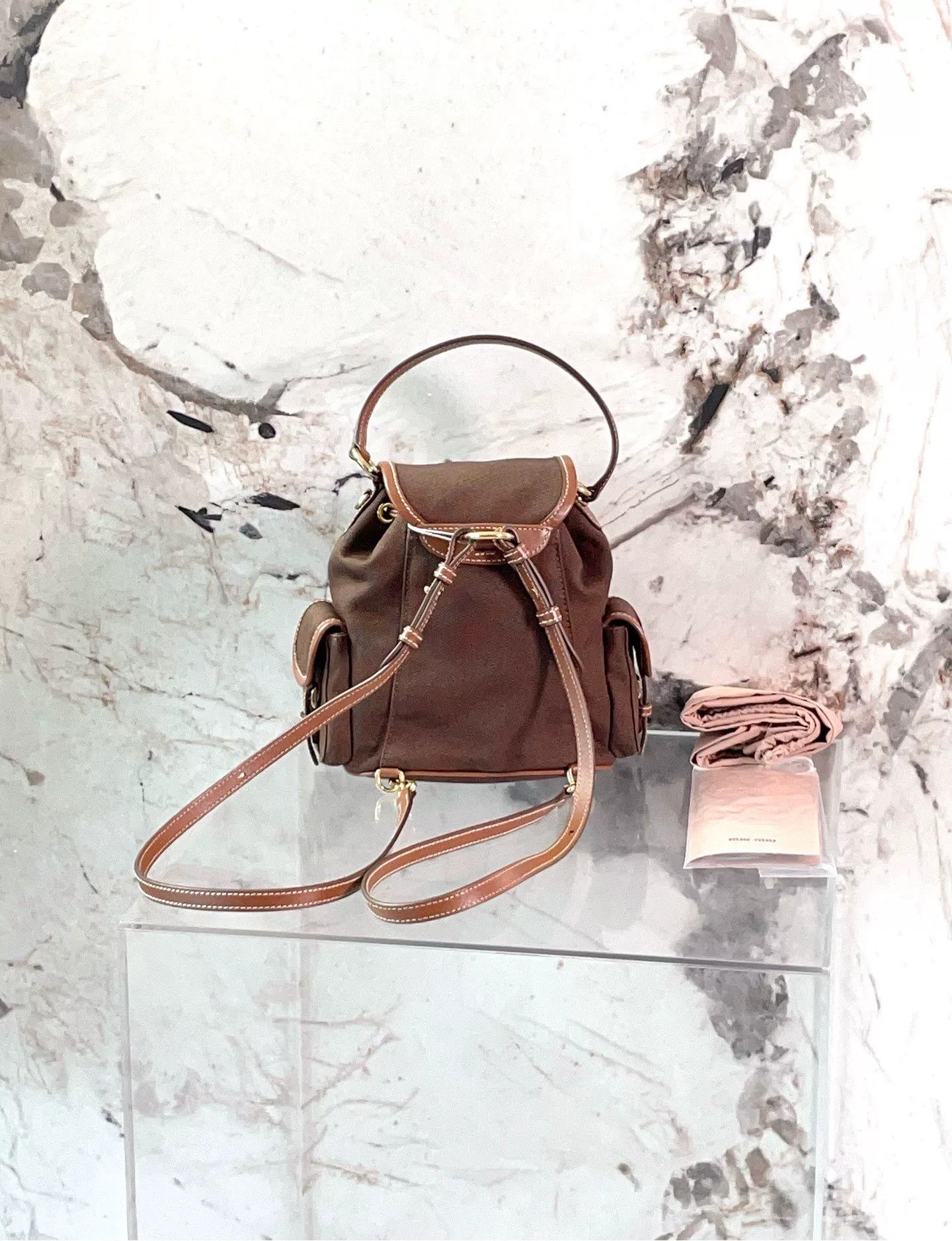 Miu Miu Pre-loved Bag Very good condition Size ONE SIZE - 2 Thumbnail