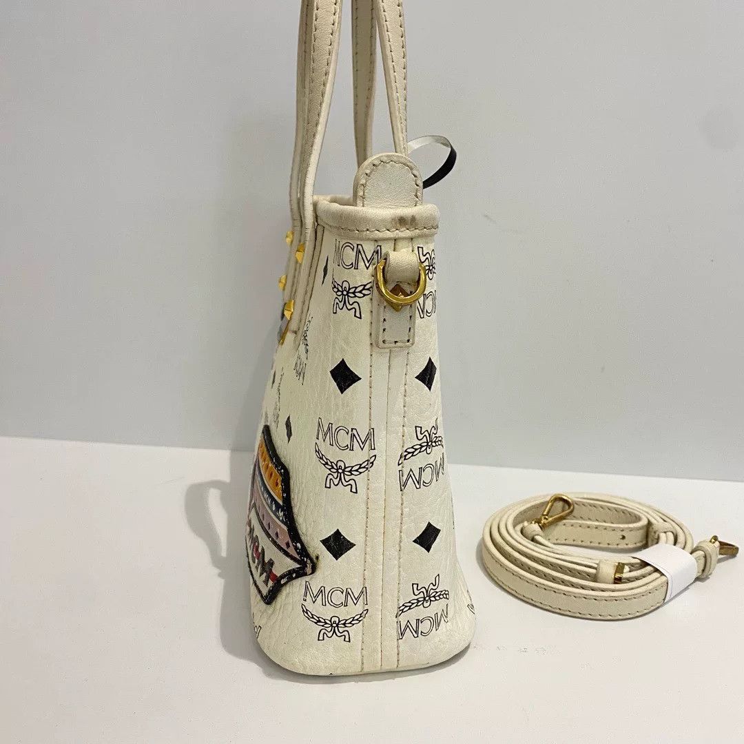MCM Pre-loved Bag Very good condition Size ONE SIZE - 4 Thumbnail