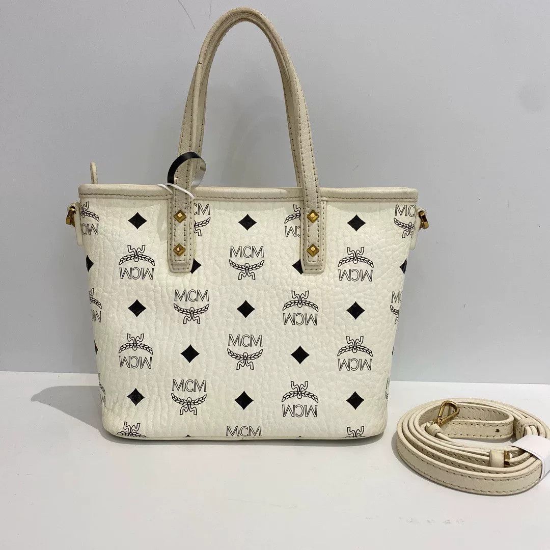 MCM Pre-loved Bag Very good condition Size ONE SIZE - 3 Thumbnail